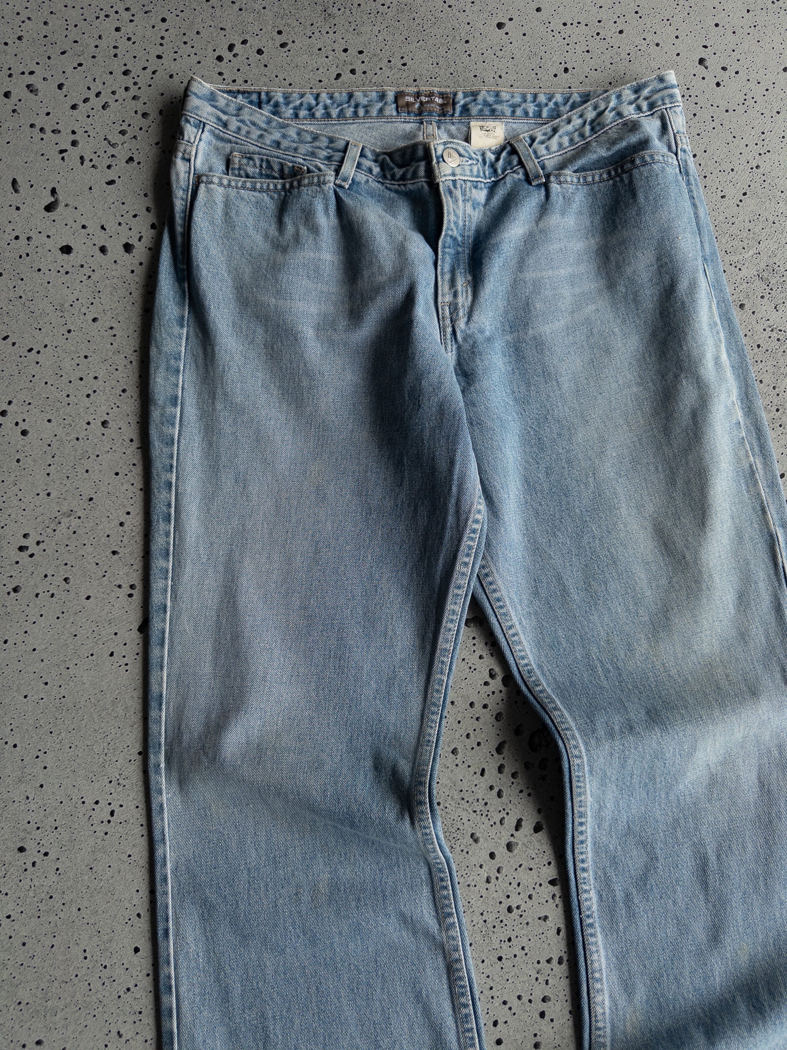 Vintage Levi's Silvertab Flared Jeans (W34)