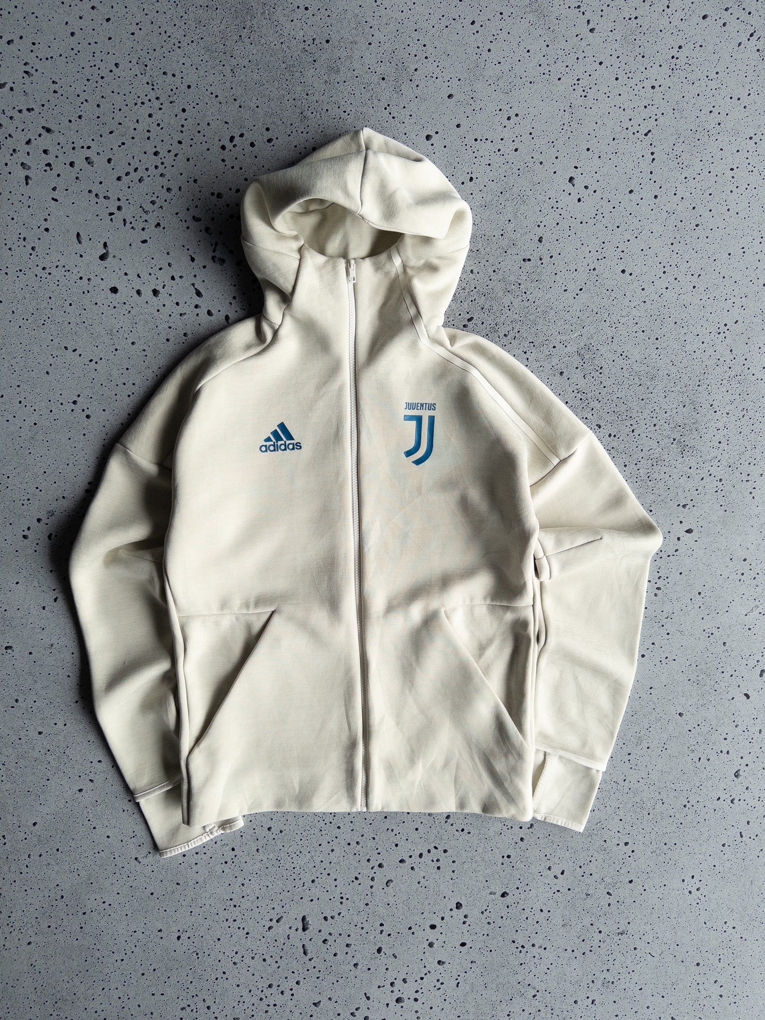 Vintage Adidas Juventus Hoodie (S)