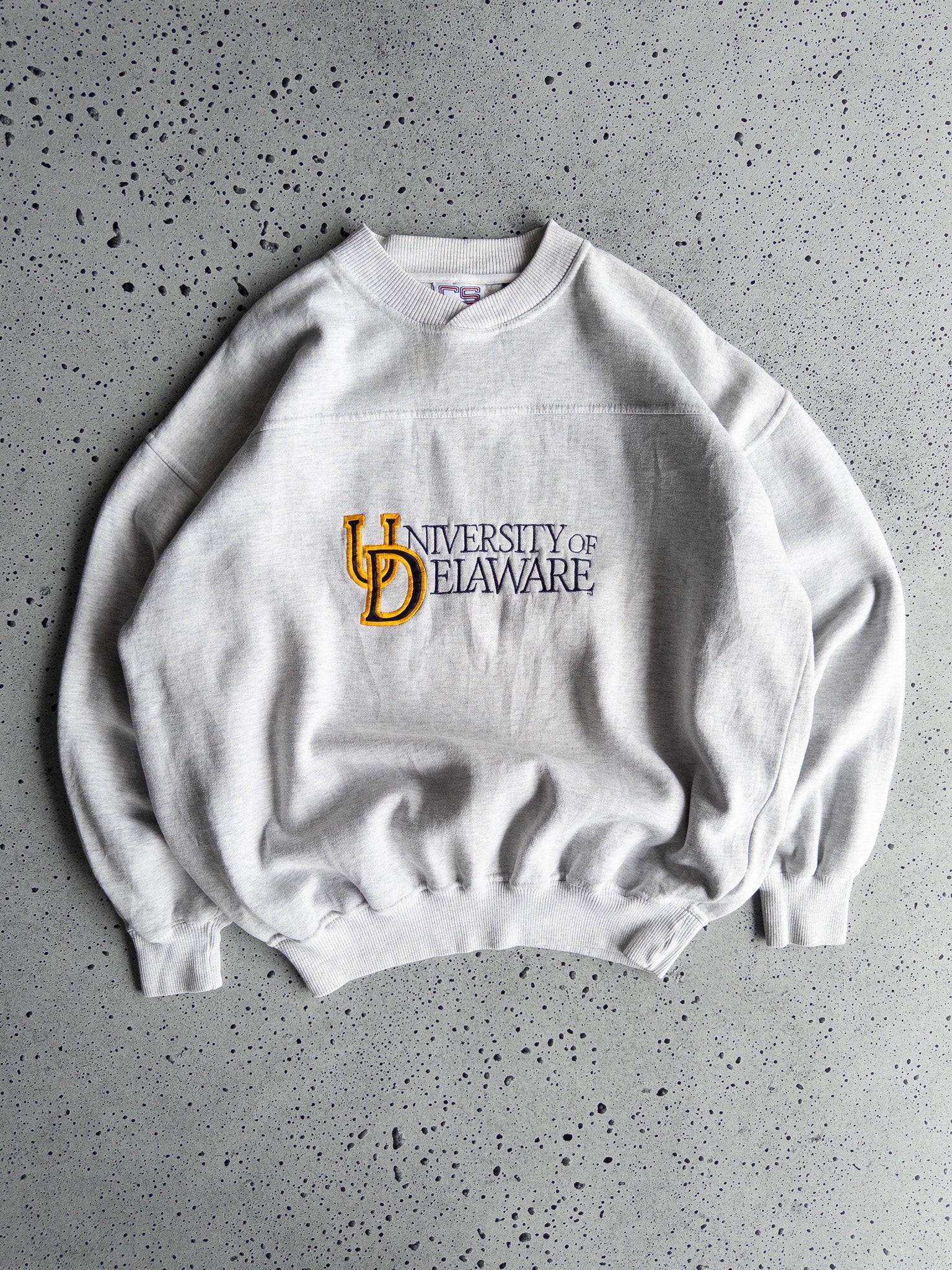 Vintage University of Delaware Sweatshirt (XL)