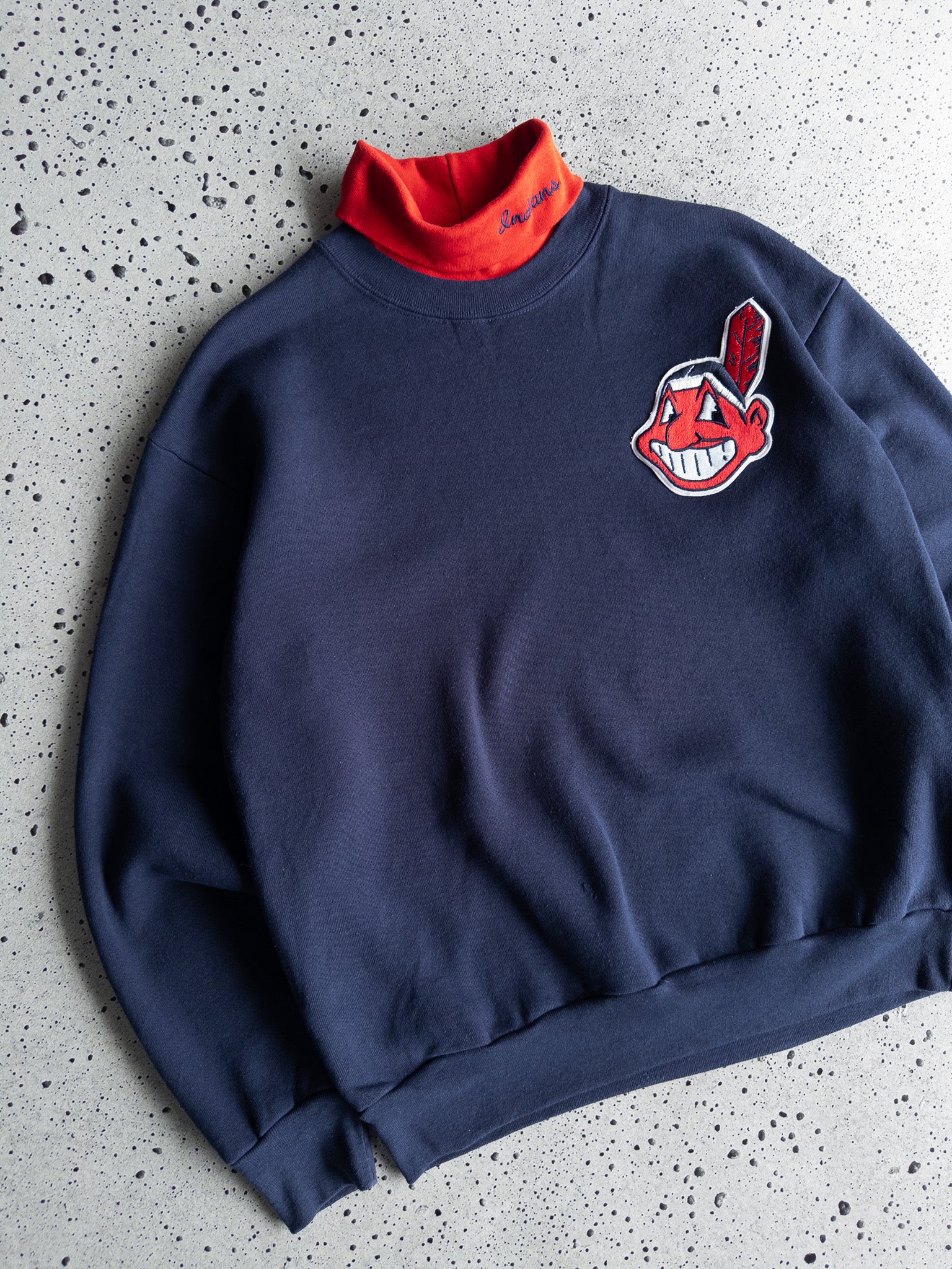 Vintage Cleveland Indians Turtleneck Sweatshirt (L)