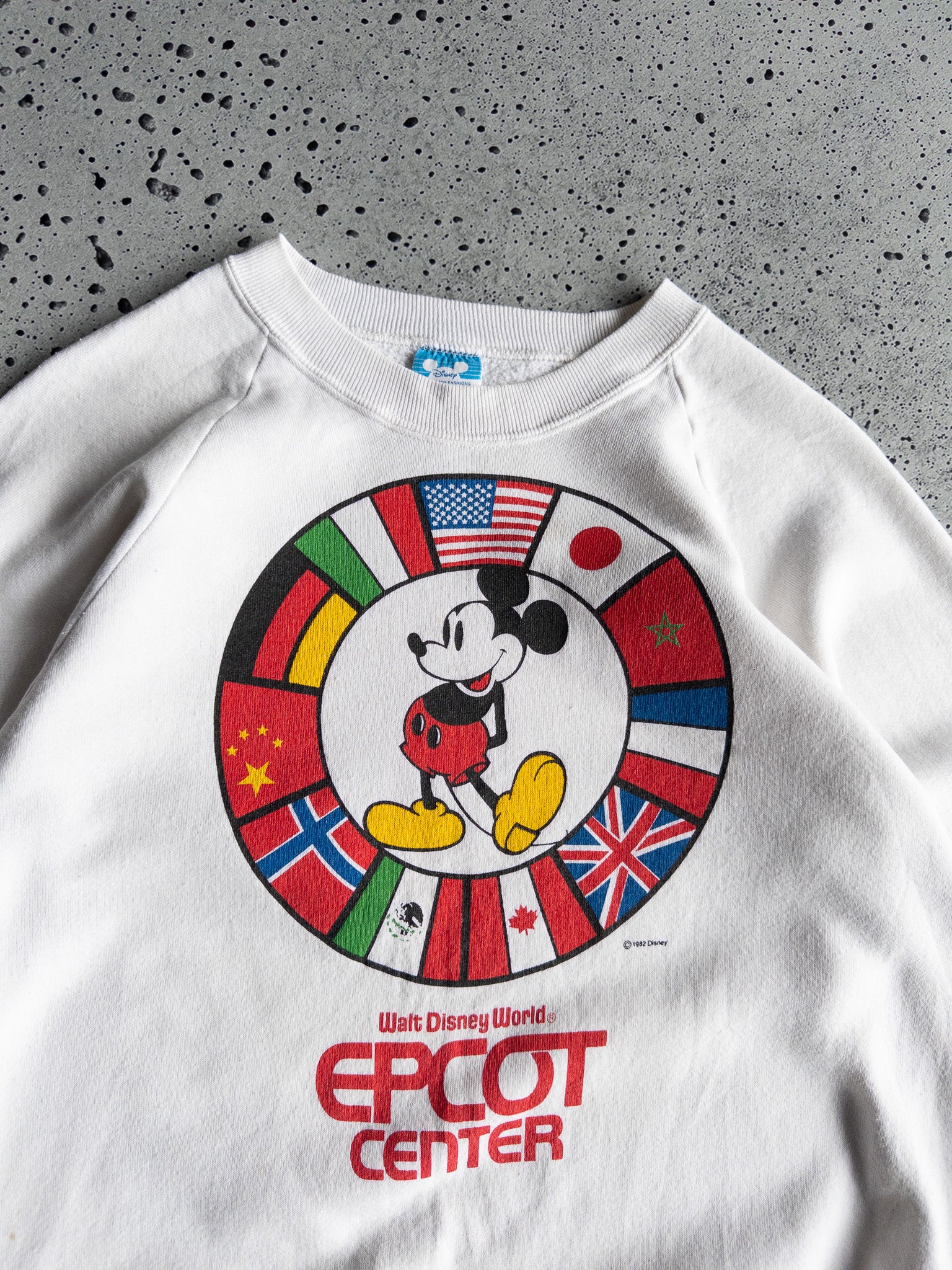 Vintage Walt Disney World Epcot 1992 Sweatshirt (L)