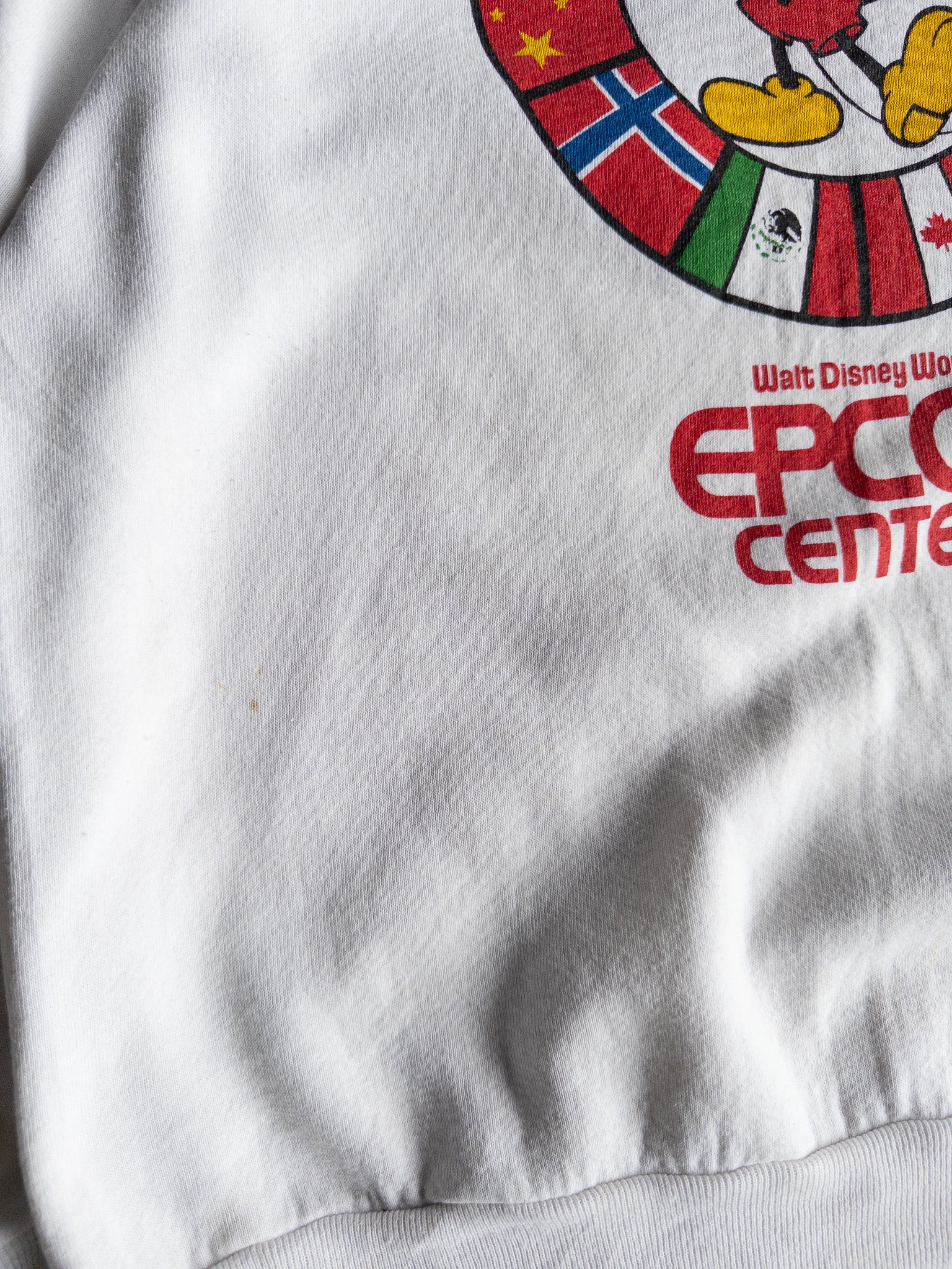 Vintage Walt Disney World Epcot 1992 Sweatshirt (L)