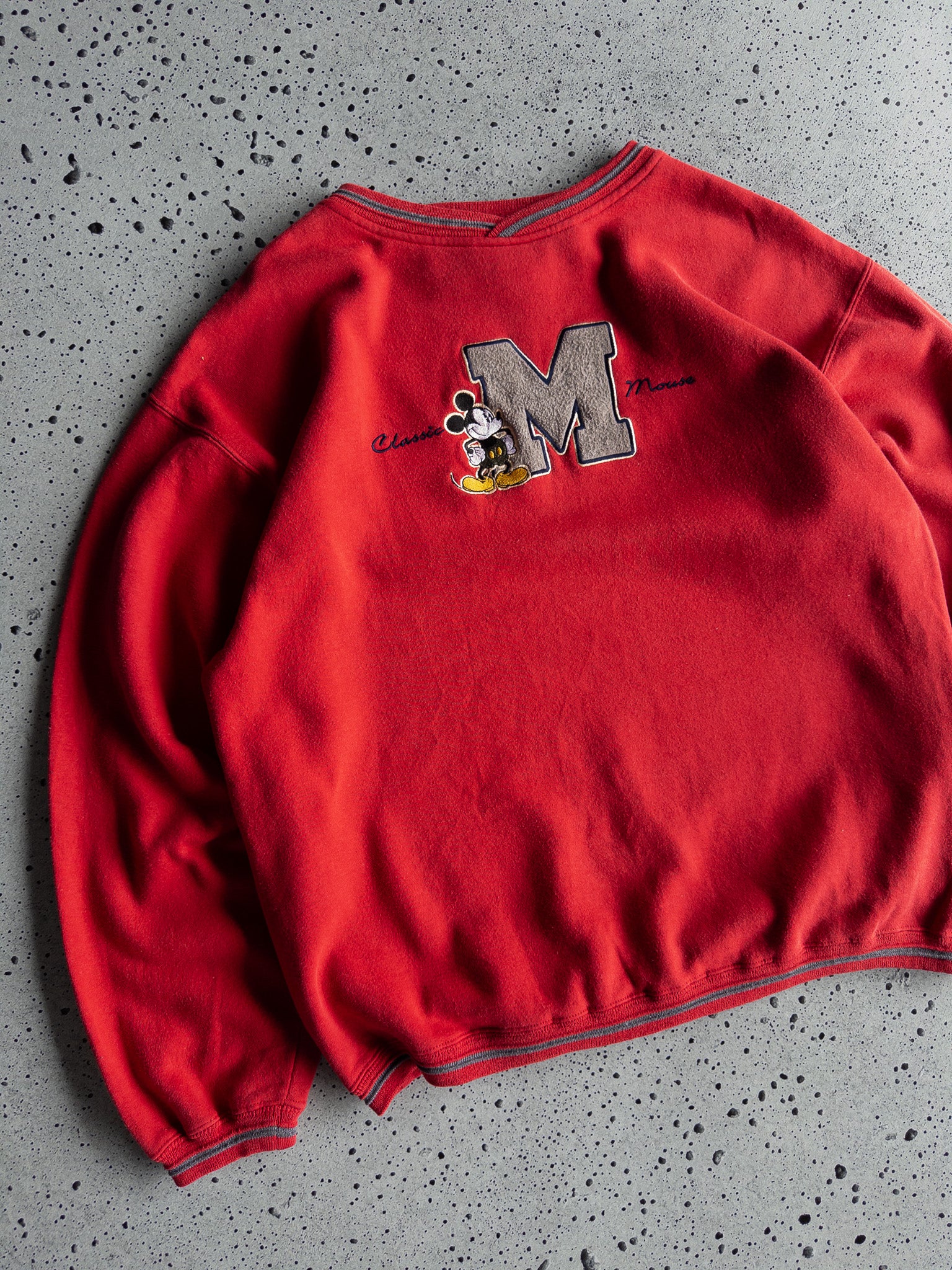 Vintage Mickey Mouse Sweatshirt (L)