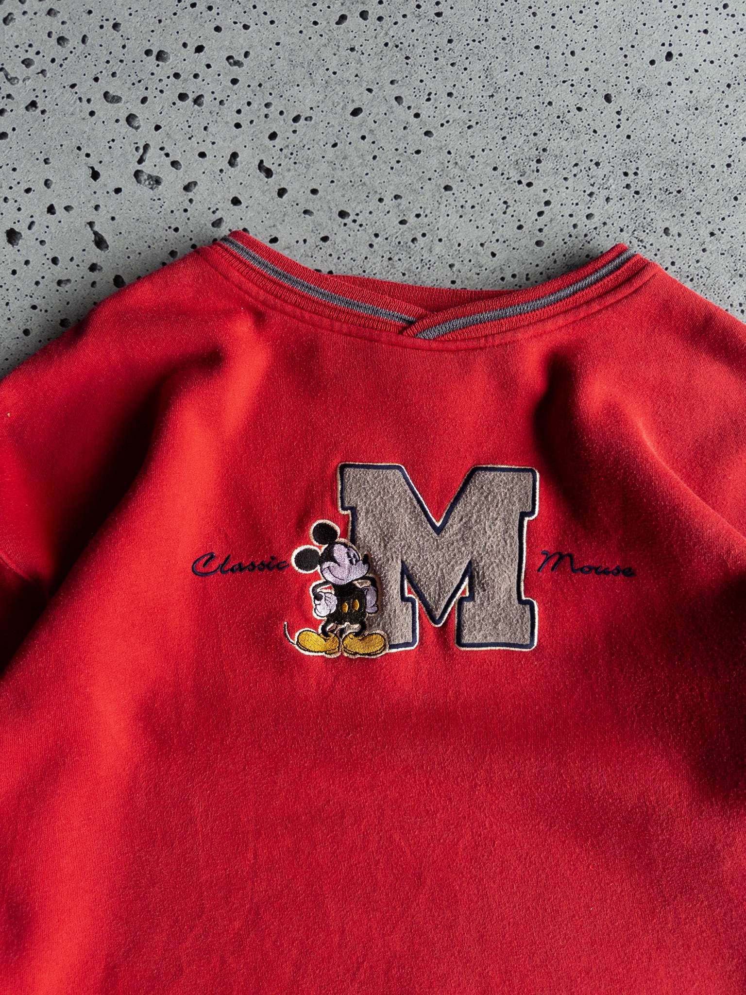 Vintage Mickey Mouse Sweatshirt (L)