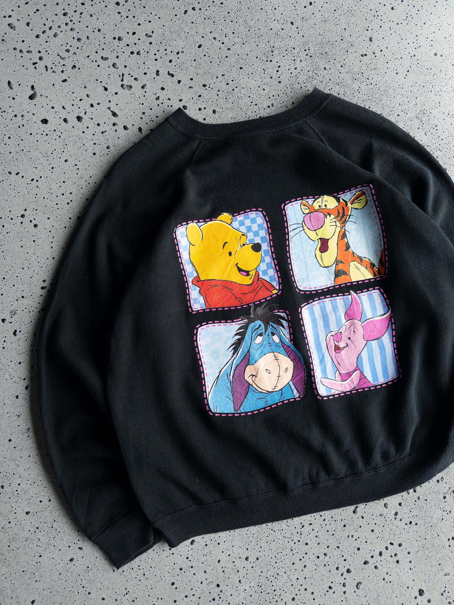 Vintage Pooh, Tigger, Eeyore & Piglet Sweatshirt (L)