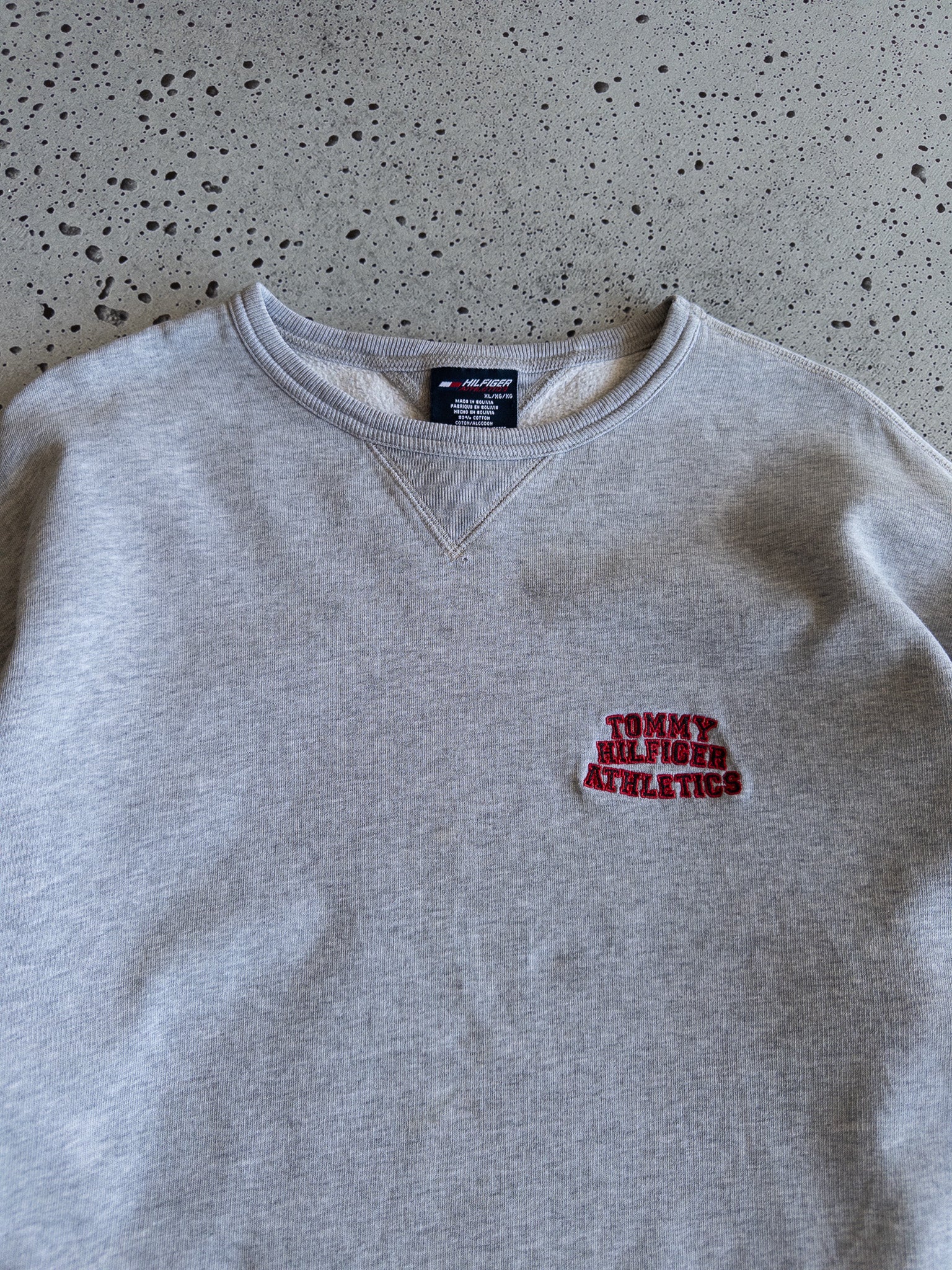 Vintage Tommy Hilfiger Sweatshirt (XL)