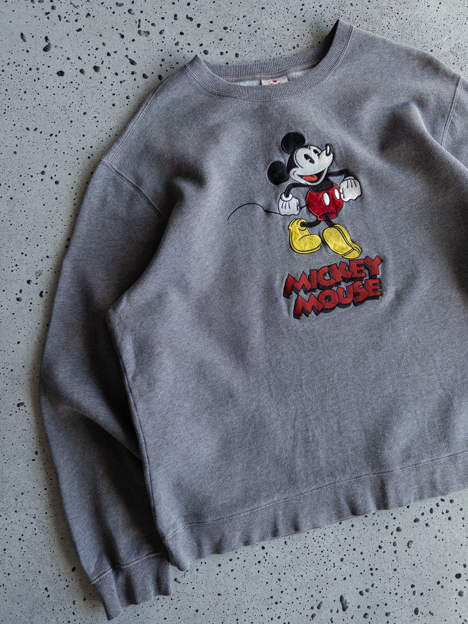 Vintage Mickey Mouse Sweatshirt (XL)