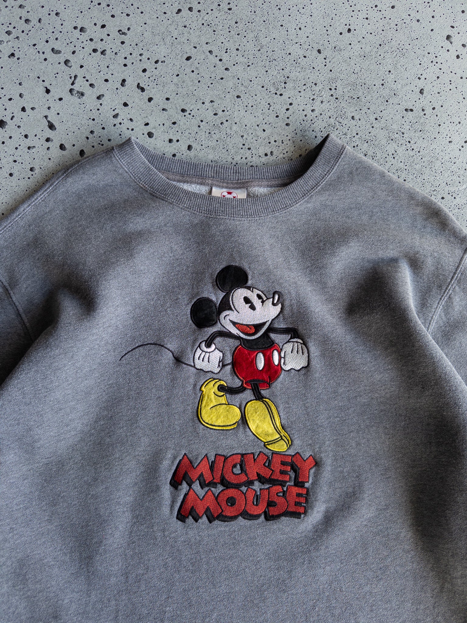 Vintage Mickey Mouse Sweatshirt (XL)