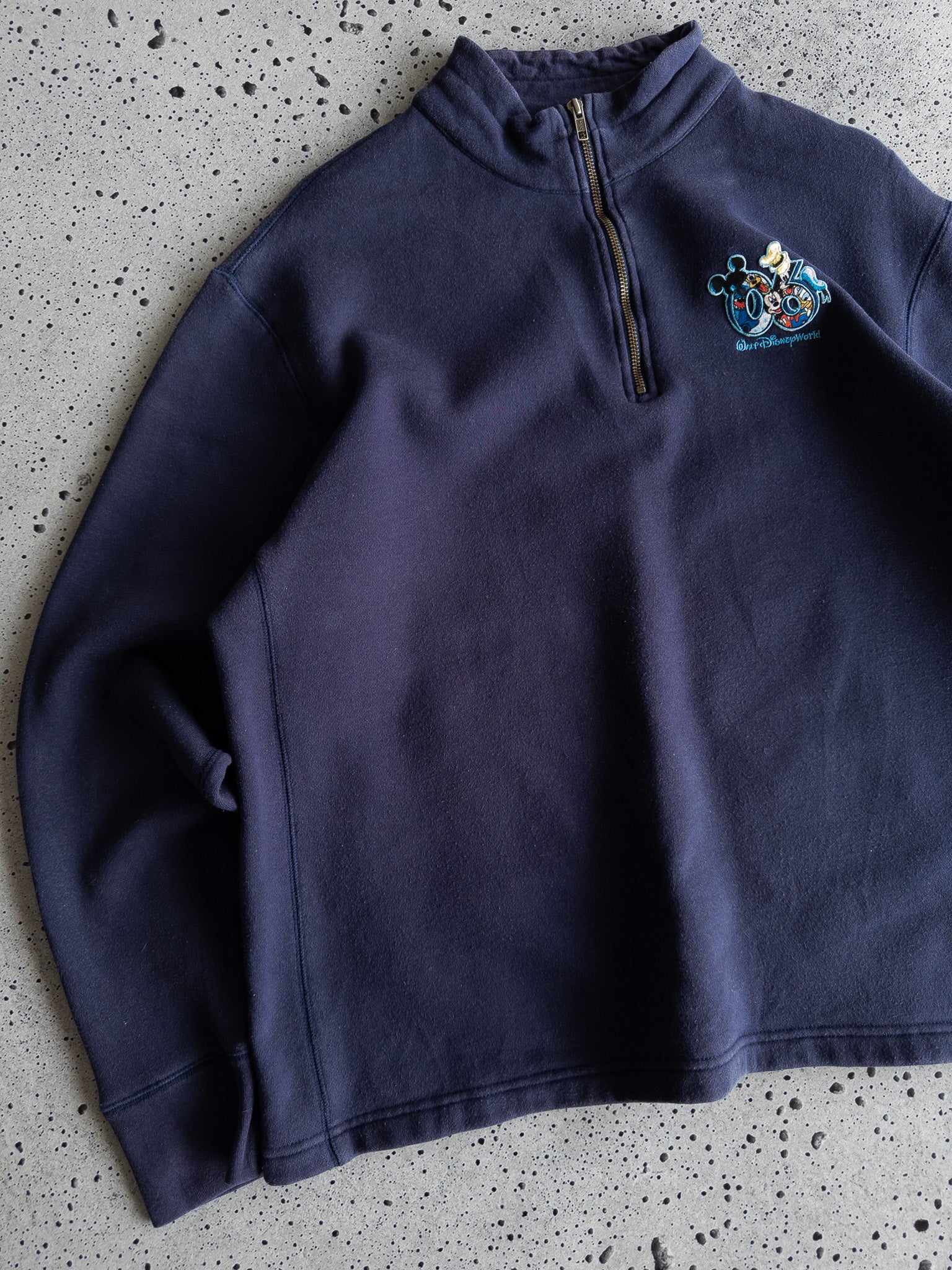 Vintage Walt Disney World 2006 Quarter Zip Sweatshirt (L)