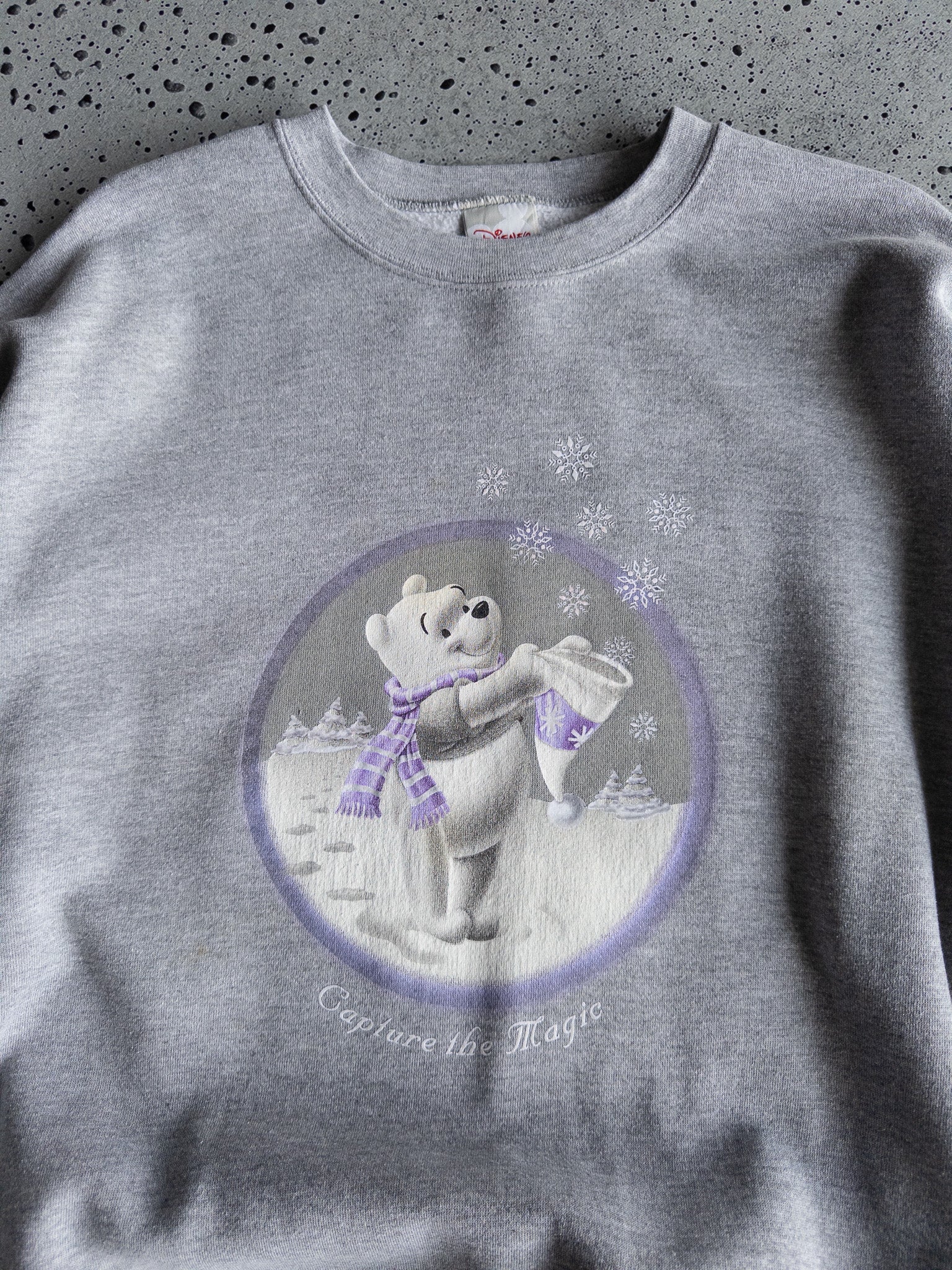 Vintage Pooh 'Capture the Magic' Sweatshirt (XXL)