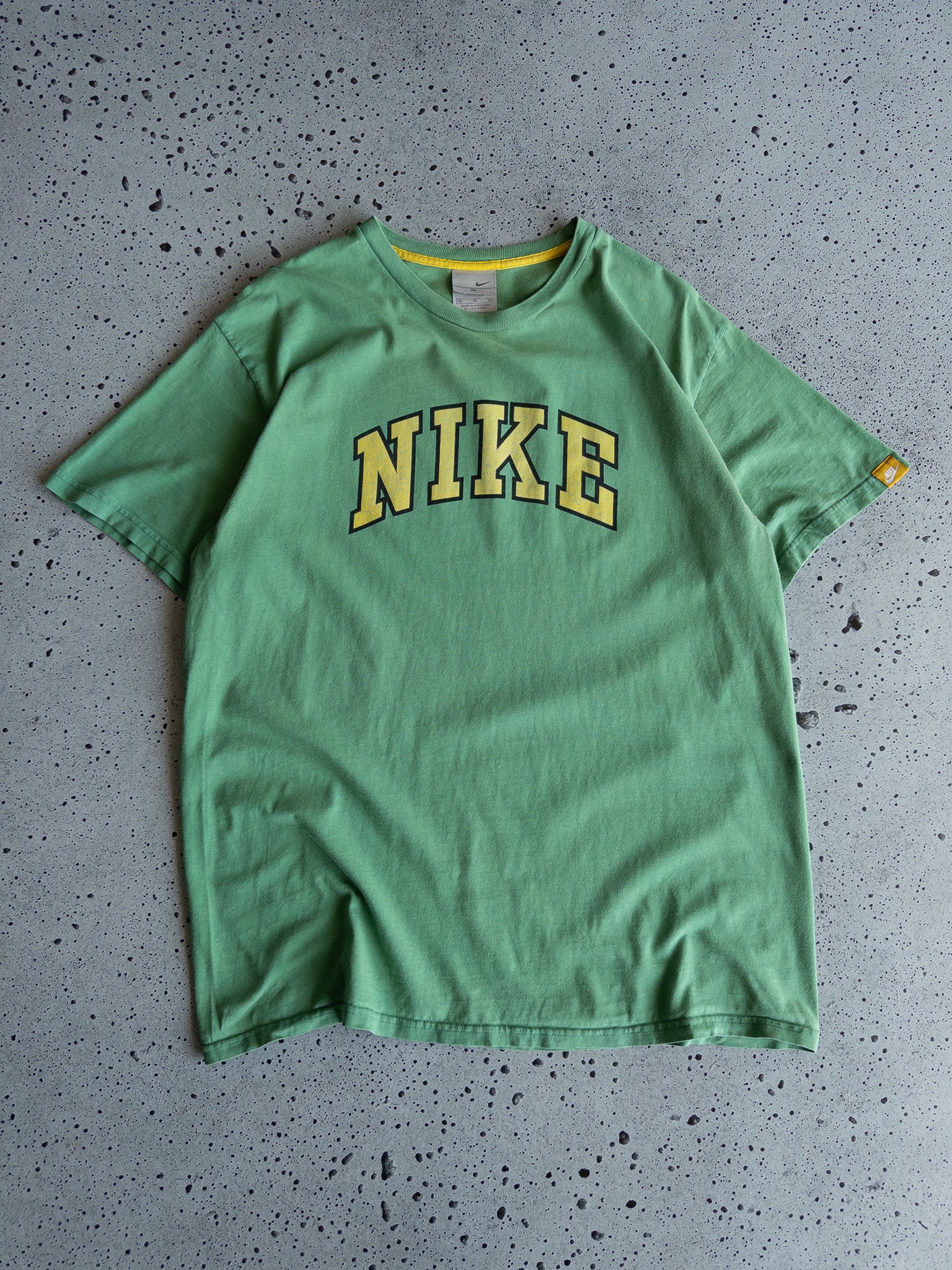 Vintage Nike Spellout Tee (XL)