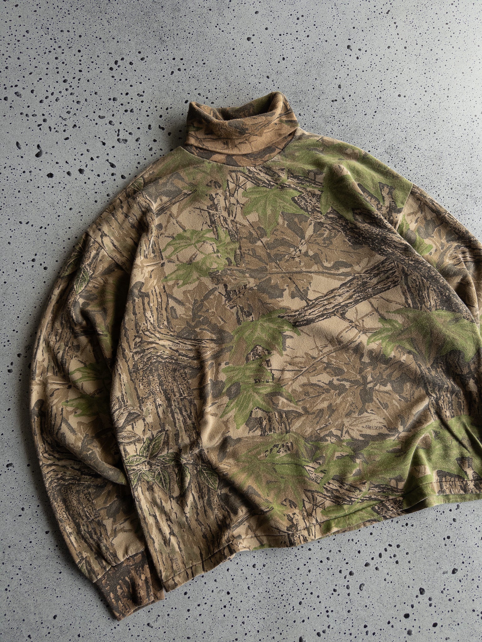 Vintage Camo Realtree Turtleneck Sweatshirt (XL)