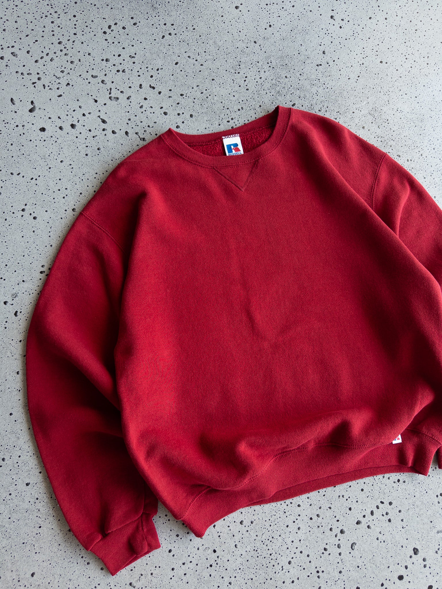 Vintage Russell Blank Red Sweatshirt (M)