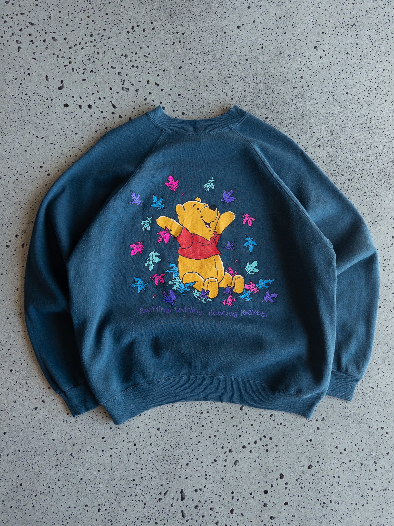 Vintage '90s Winnie The Pooh Sweatshirt (M)