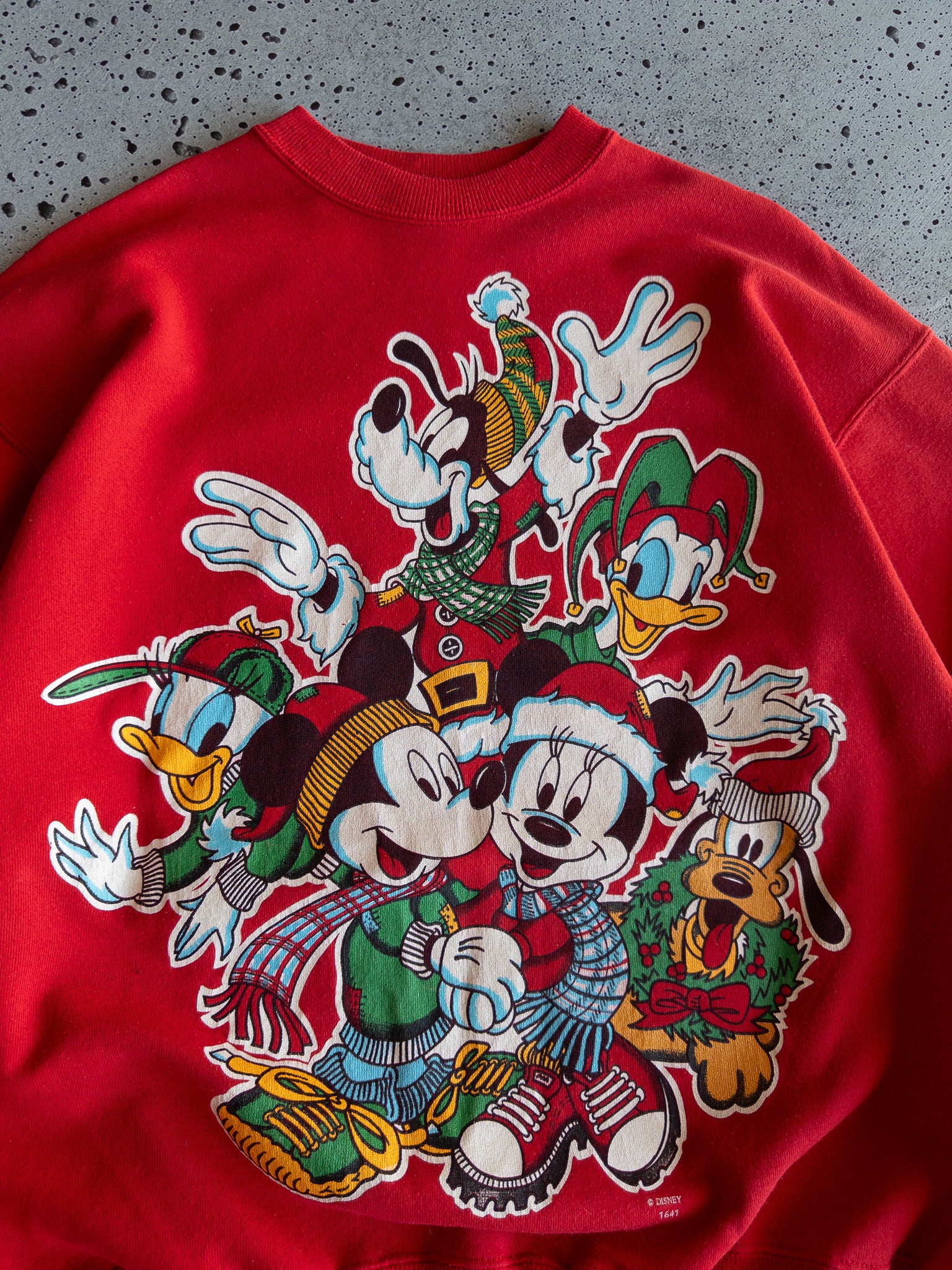 Vintage '80s Mickey & Friends Christmas Sweatshirt (L)