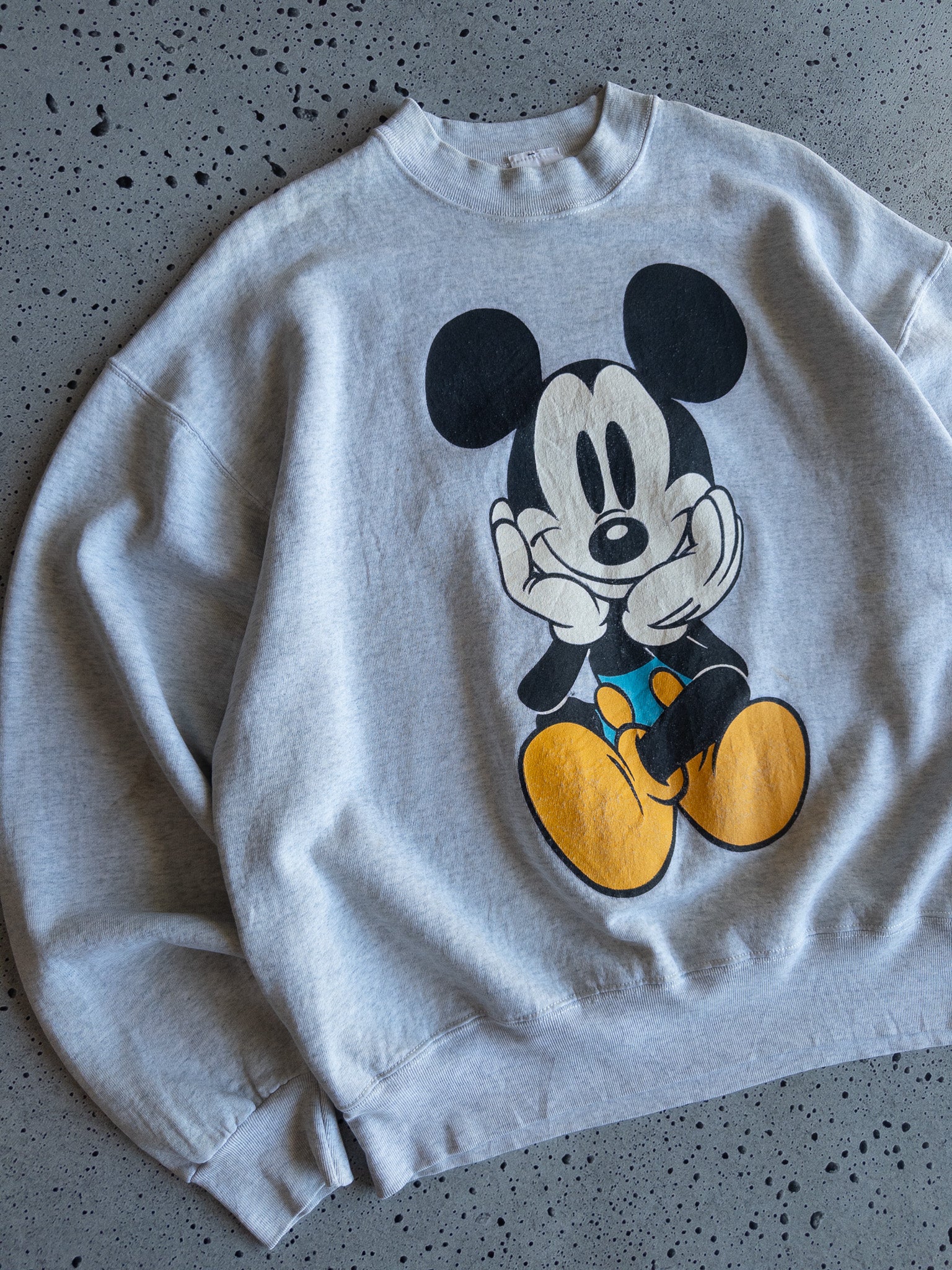 Vintage Mickey Mouse Sweatshirt (L)