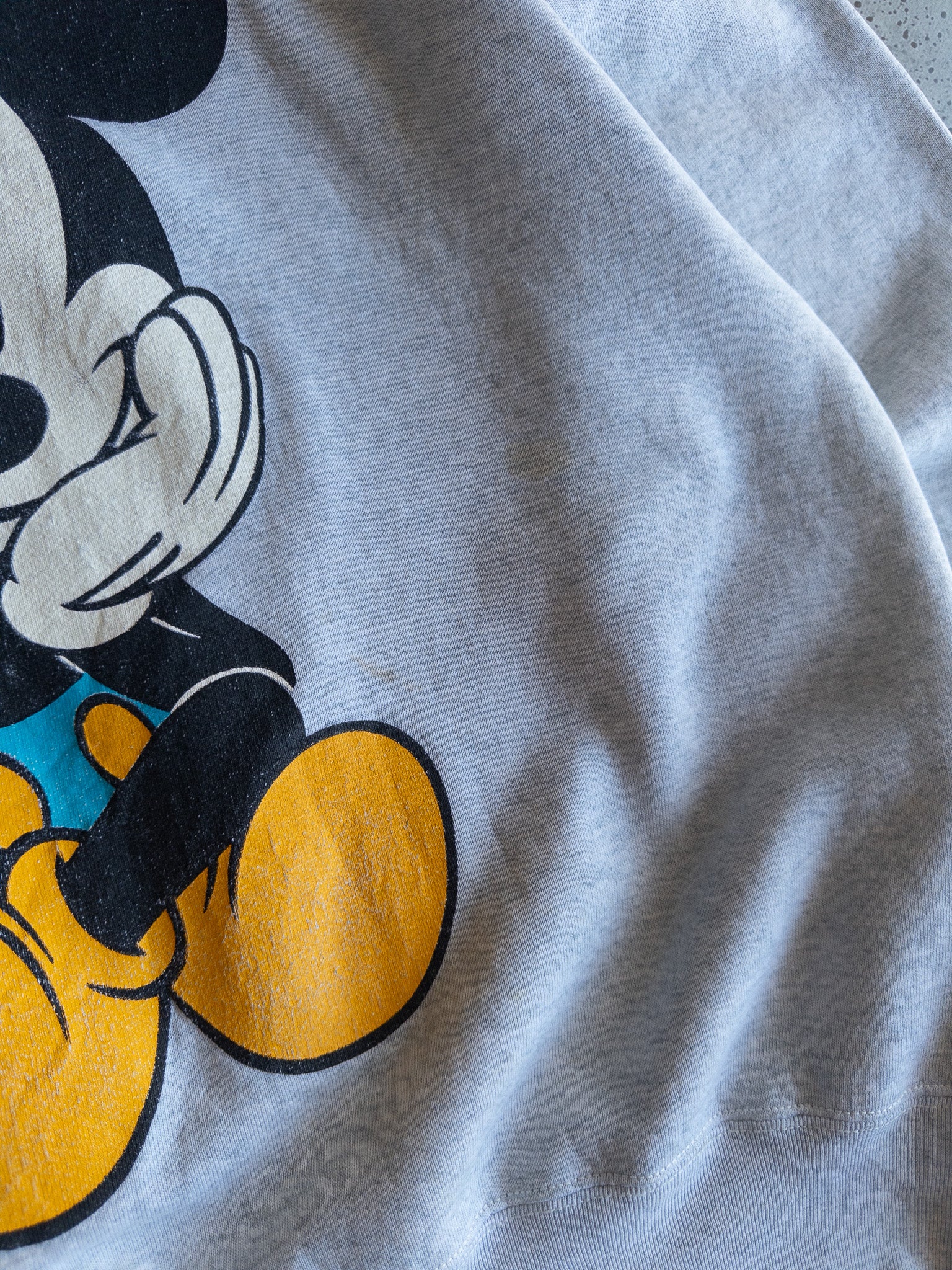 Vintage Mickey Mouse Sweatshirt (L)