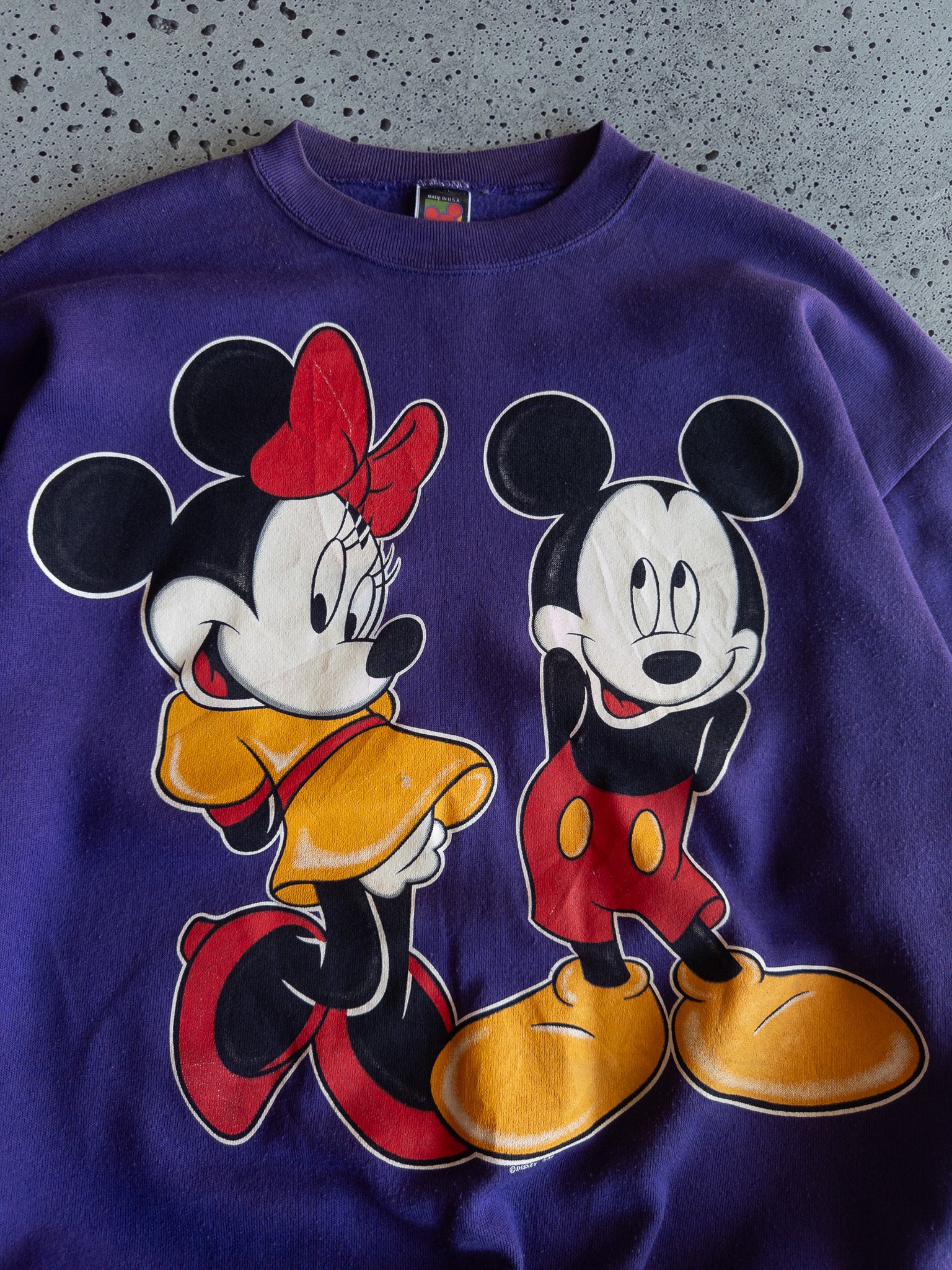 Vintage '90s Mickey & Minnie Sweatshirt (L)