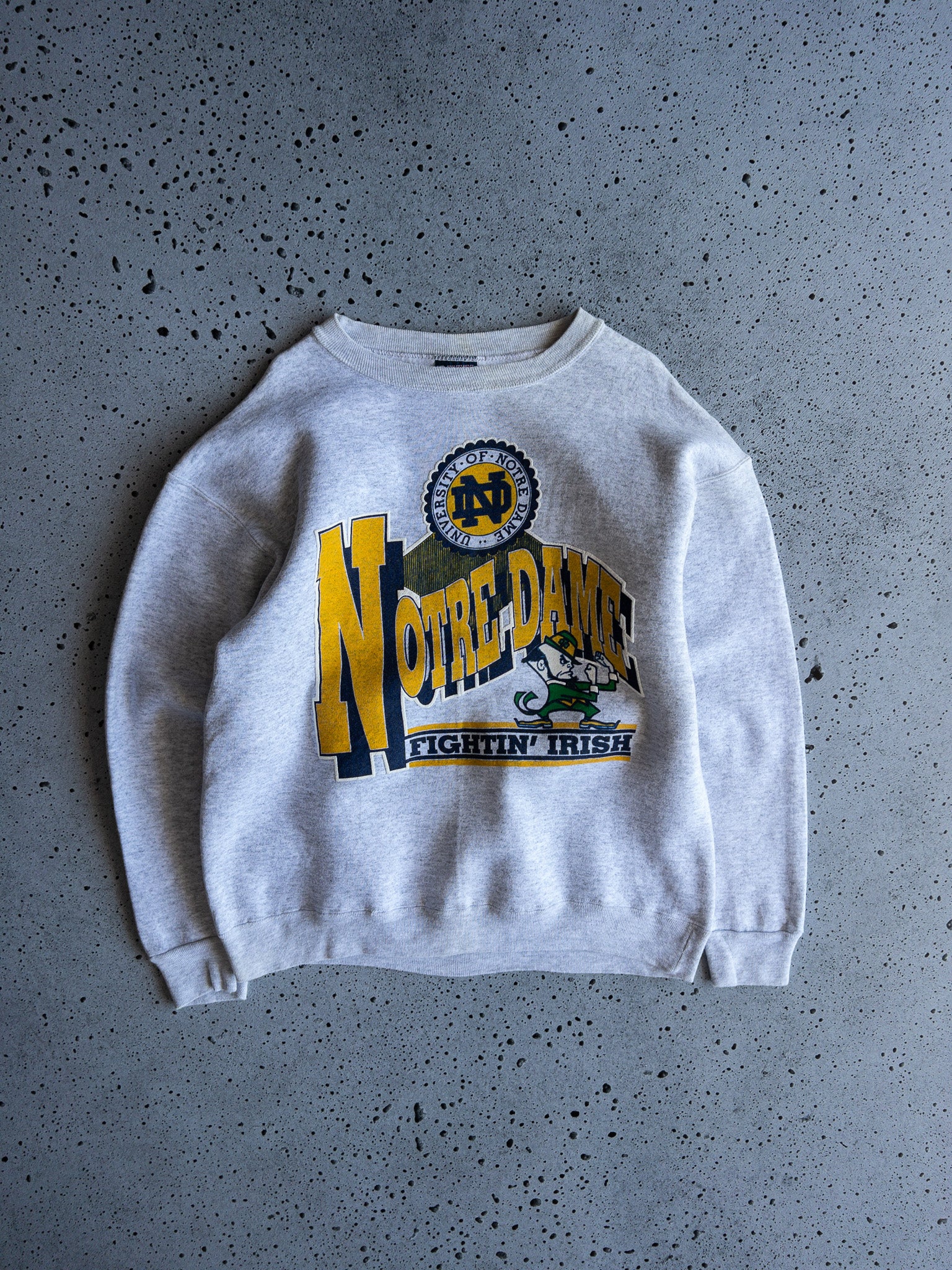 Vintage Notre Dame Fighting Irish Sweatshirt (L)