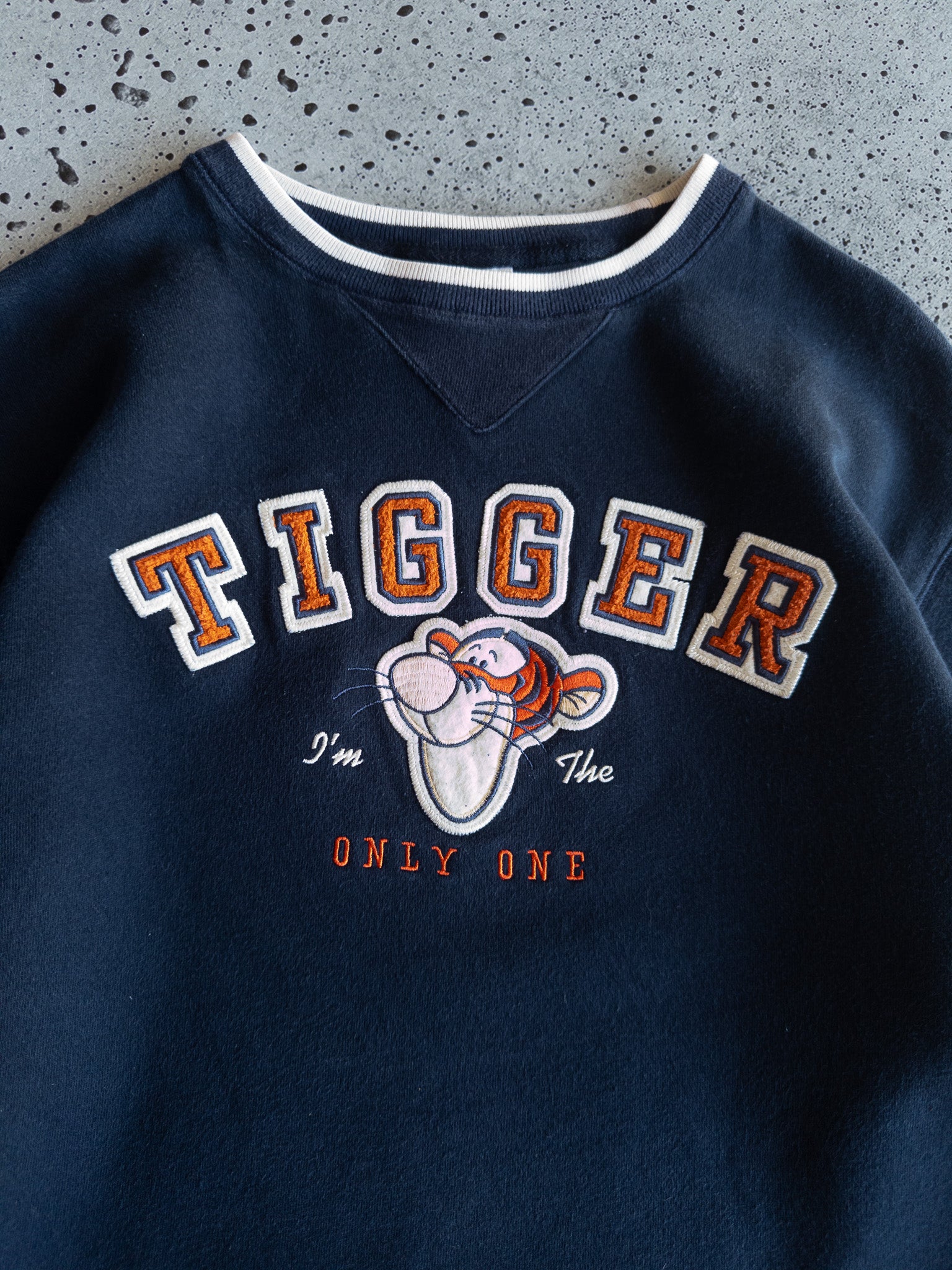 Vintage Tigger Sweatshirt (M)