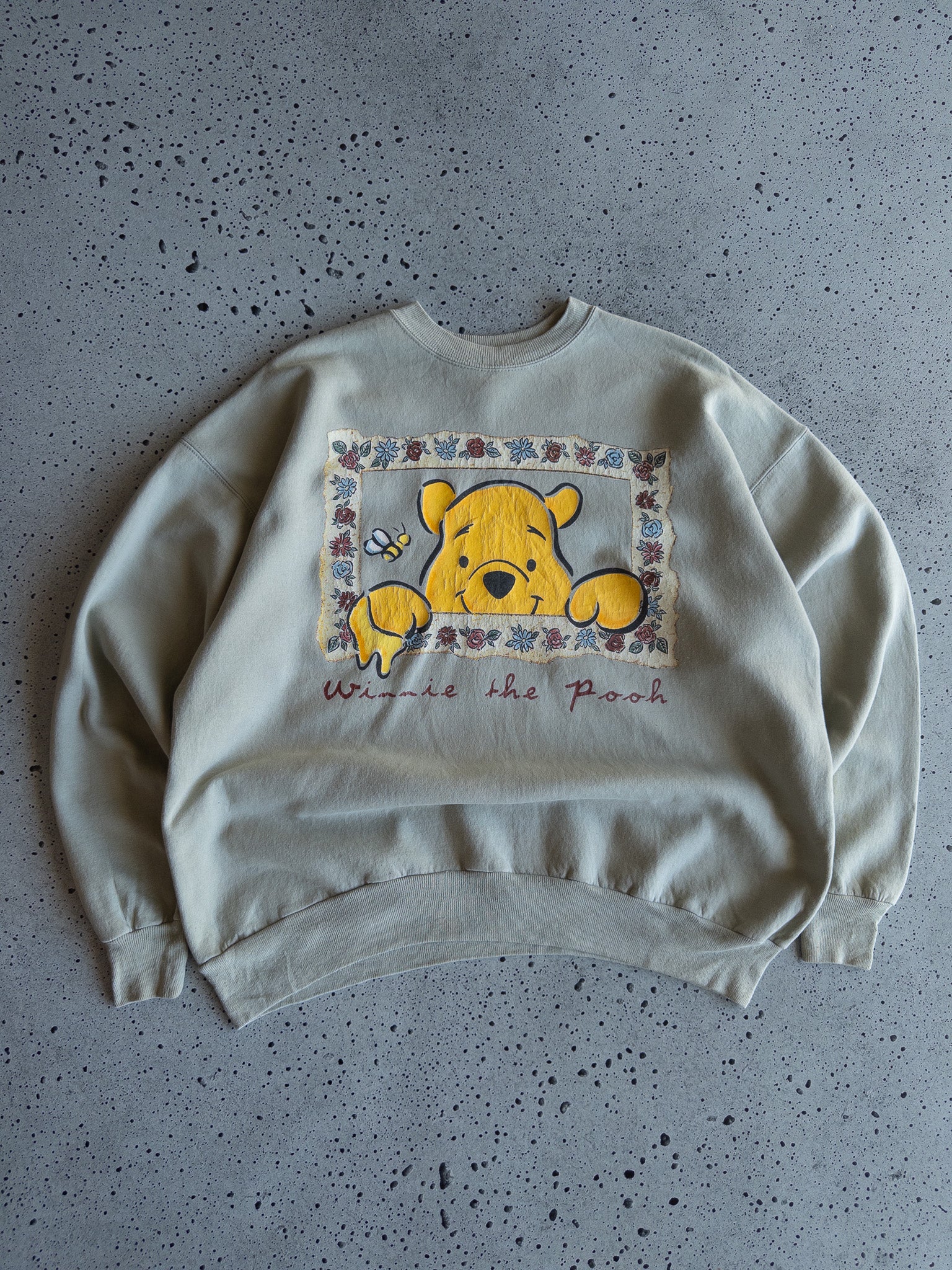 Vintage Winnie the Pooh Sweatshirt (XL)