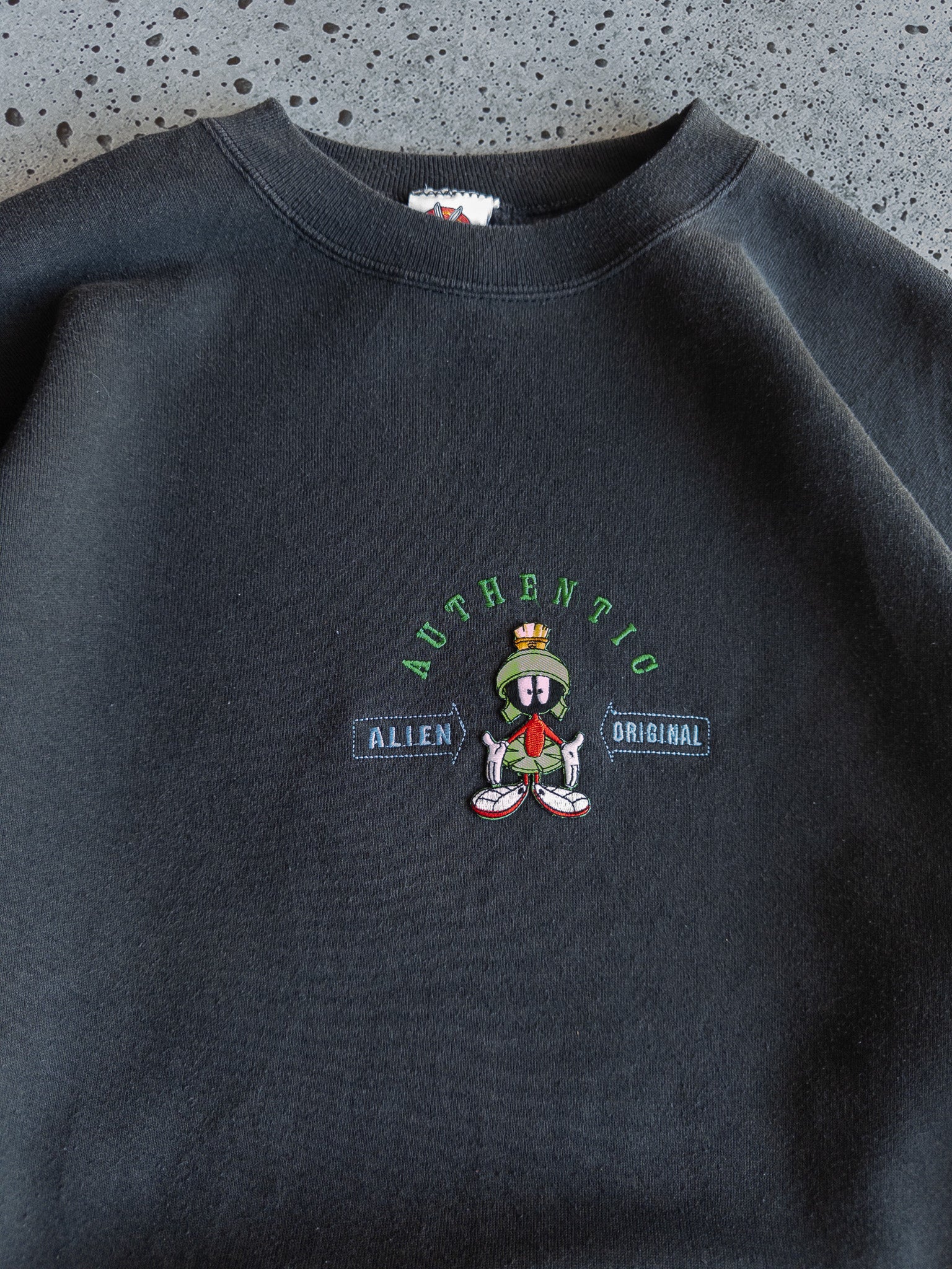 Vintage 1998 Marvin The Martian Sweatshirt (L)