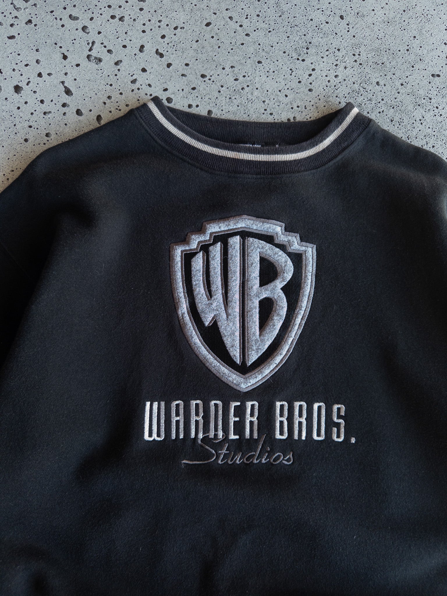 Vintage Warner Bros Studios Sweatshirt (M)