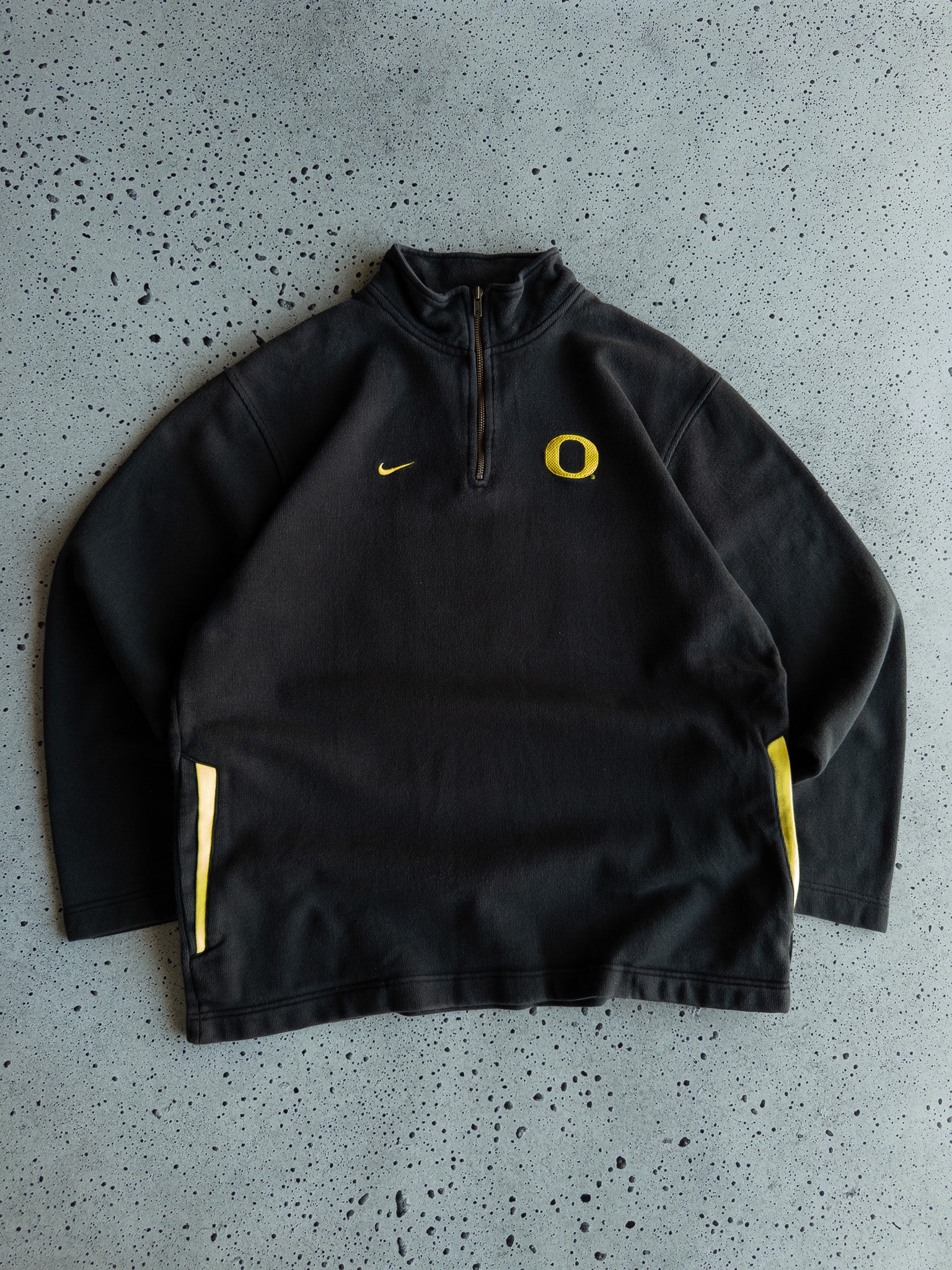 Vintage Oregon Ducks Nike Quarter Zip Sweatshirt (L)