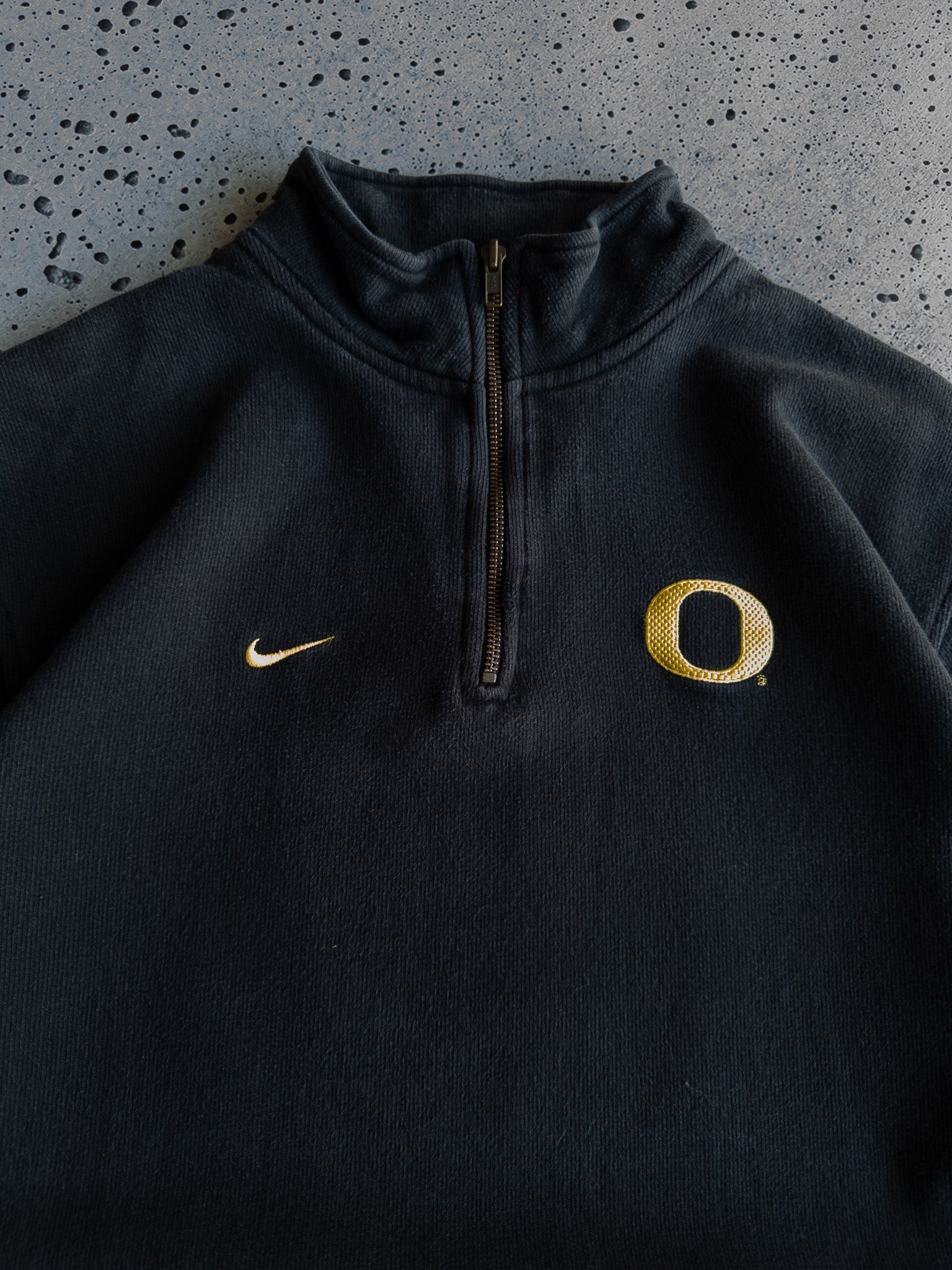 Vintage Oregon Ducks Nike Quarter Zip Sweatshirt (L)