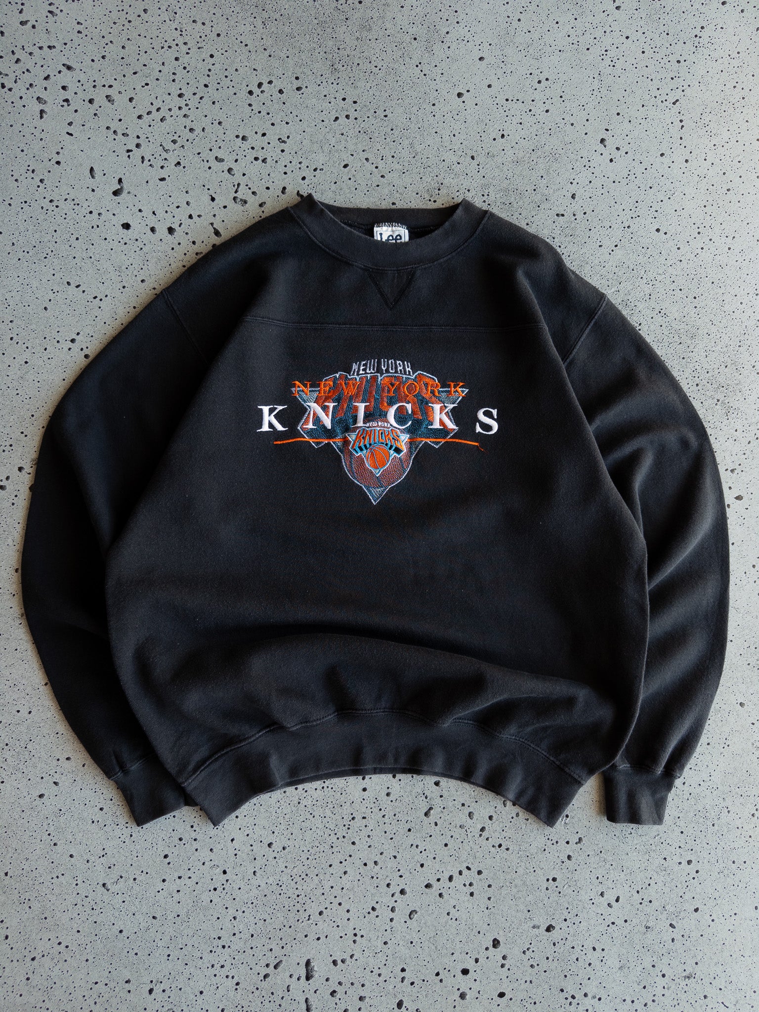 Vintage New York Knicks Sweatshirt (M)