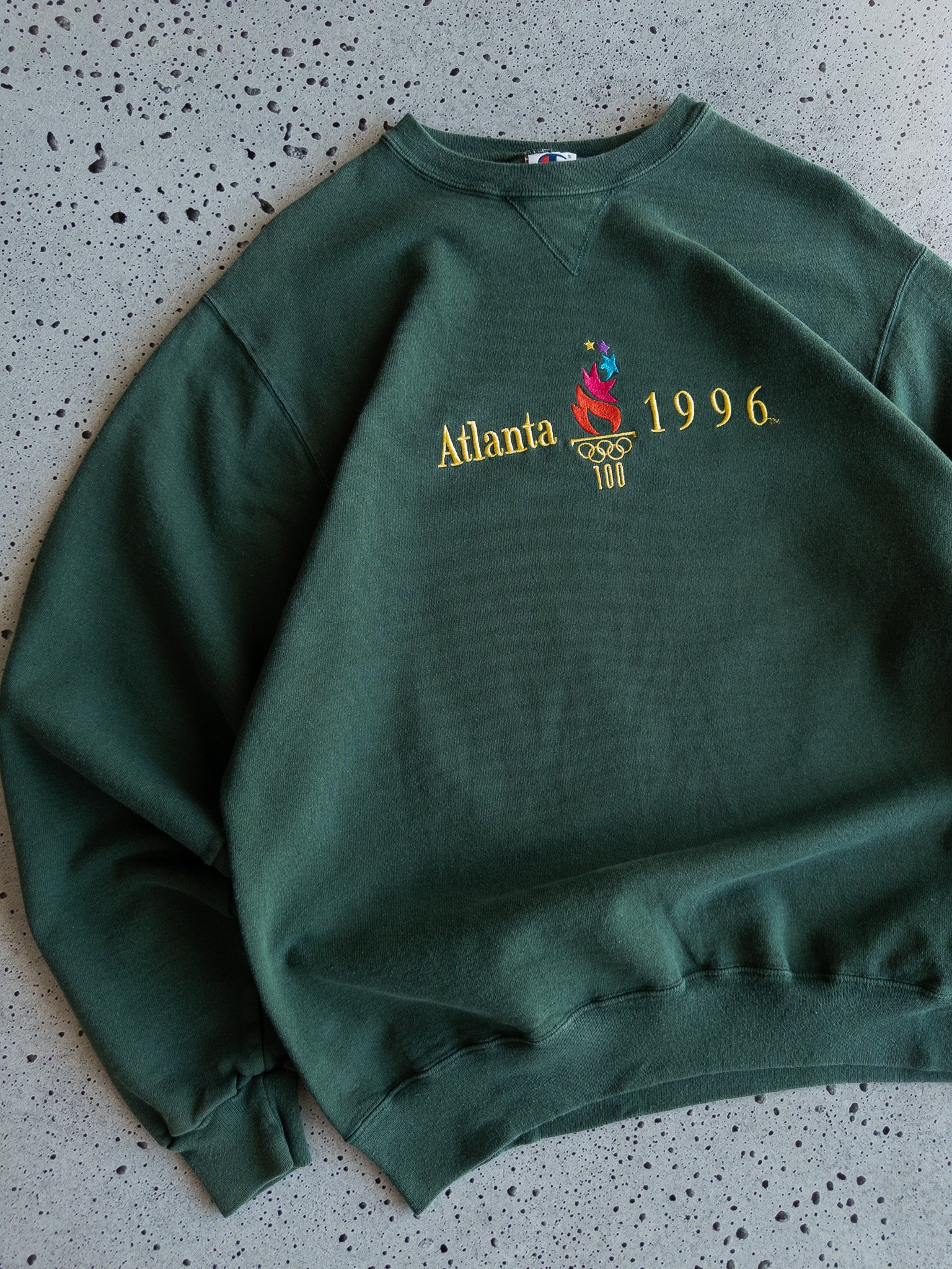 Vintage 1996 Olympics Champion Sweatshirt (L)