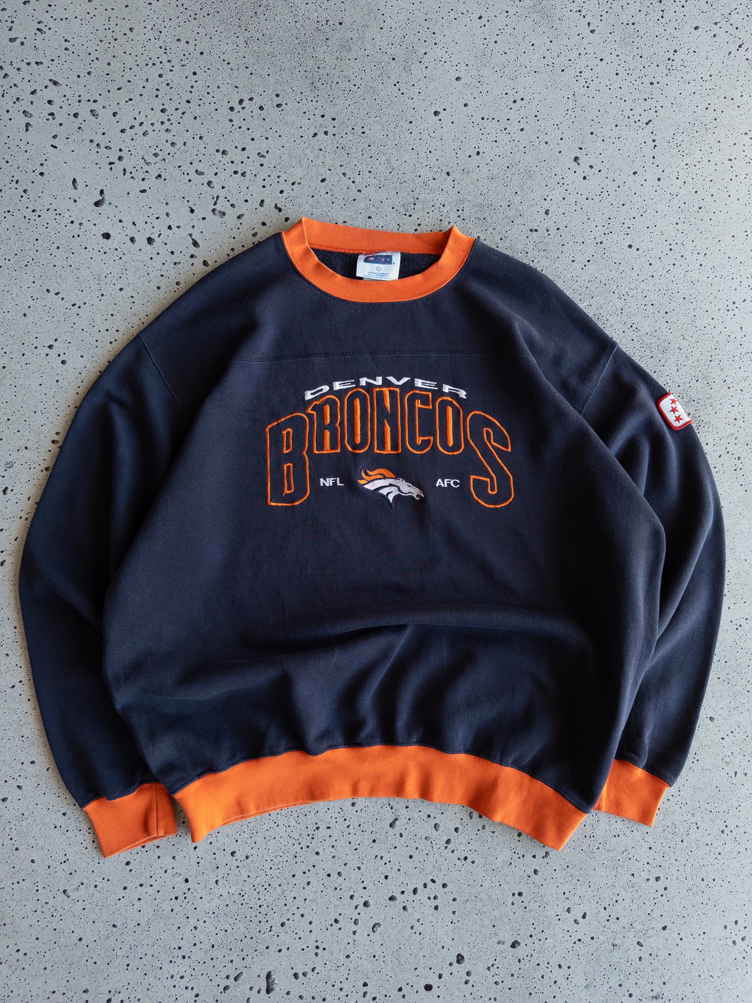 Vintage Denver Broncos Sweatshirt (XL)