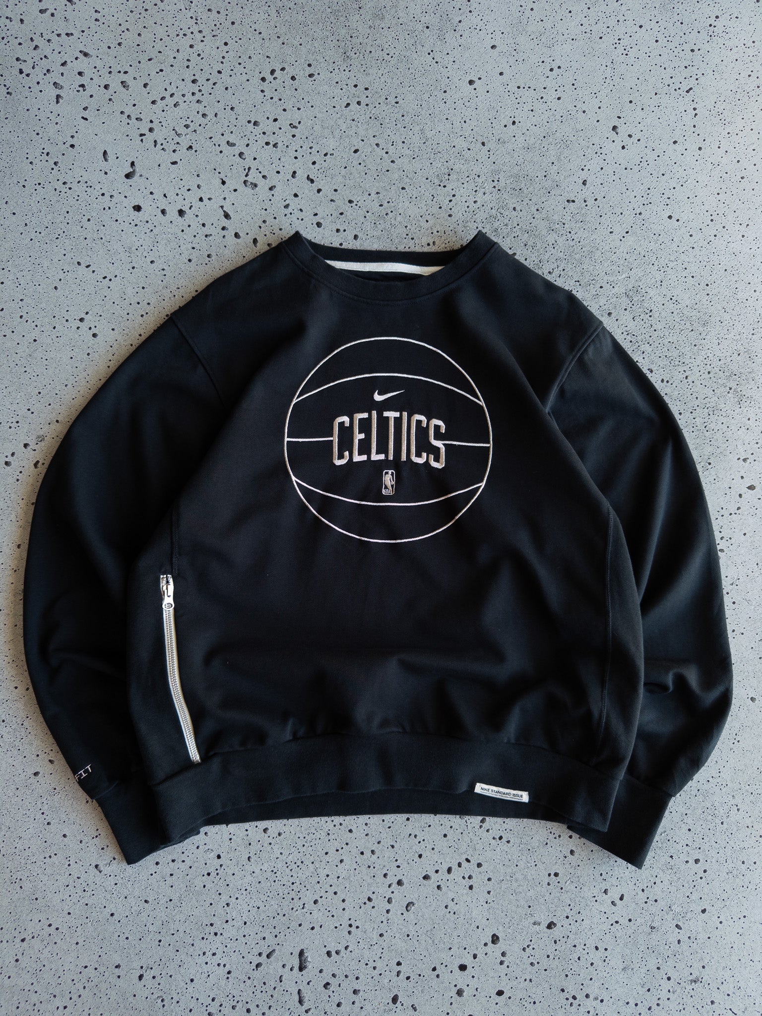 Vintage Boston Celtics Nike Sweatshirt (M)