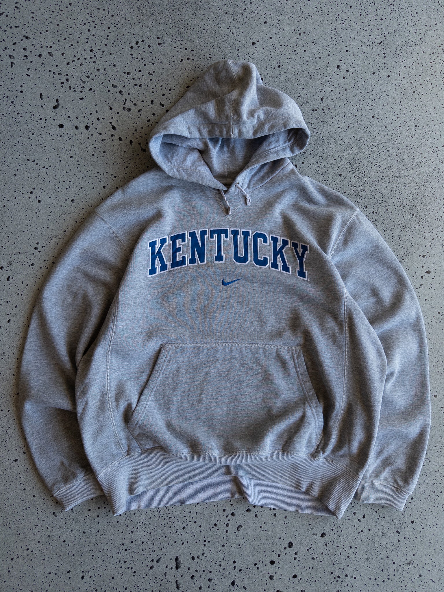 Vintage University of Kentucky Nike Hoodie (M)