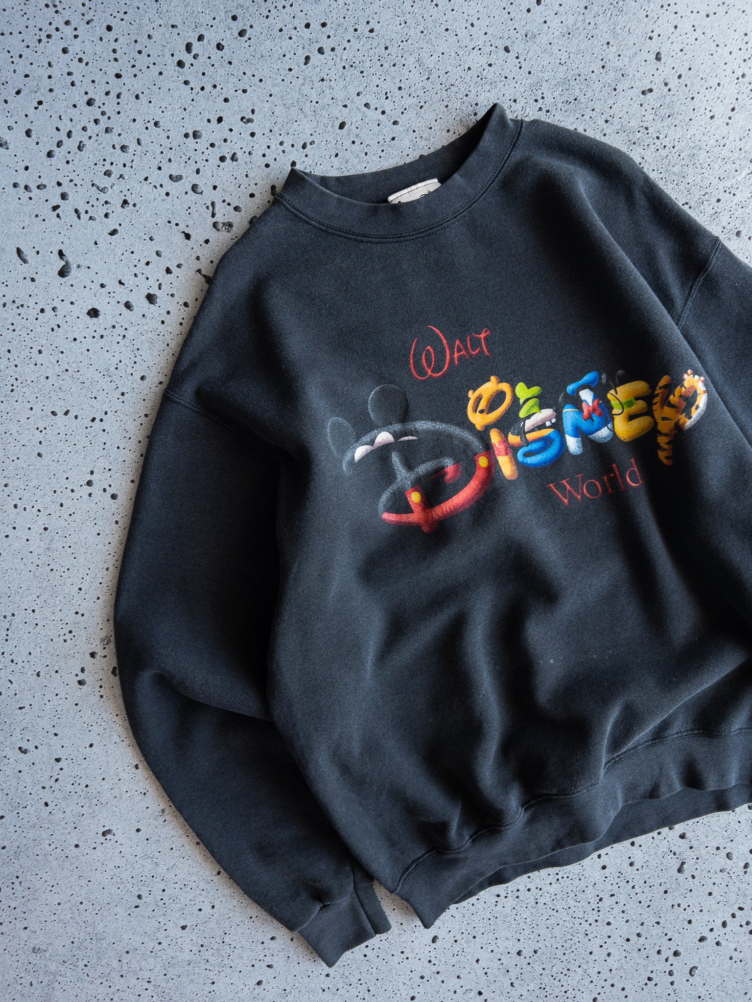 Vintage Walt Disney Sweatshirt (L)