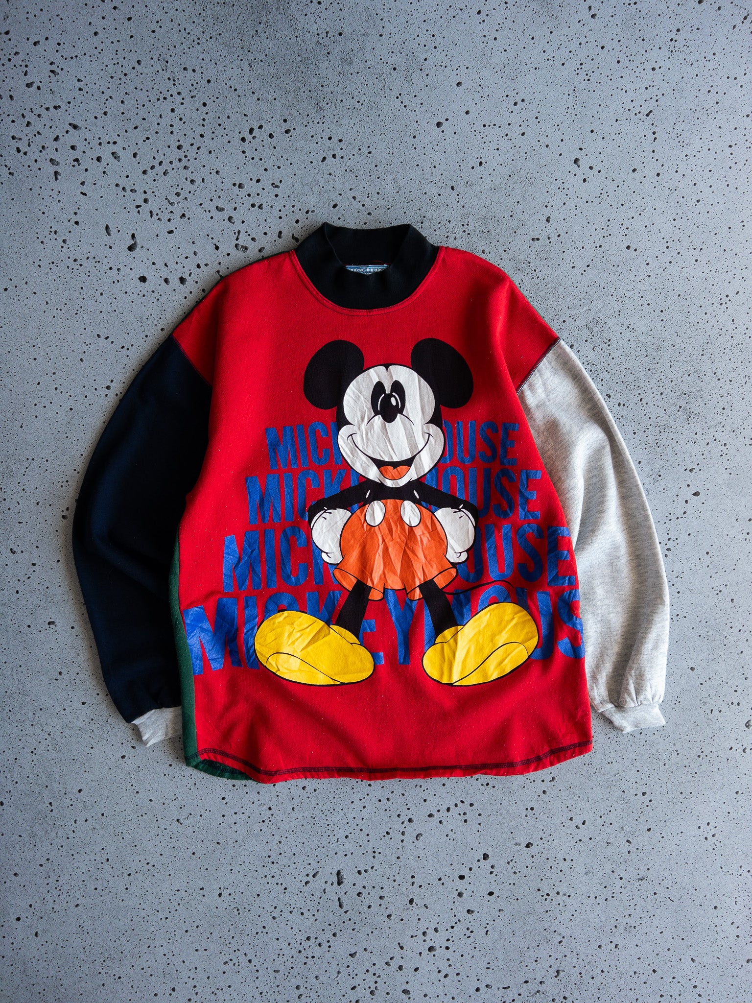 Vintage Mickey Mouse Mock Neck Sweatshirt (L)