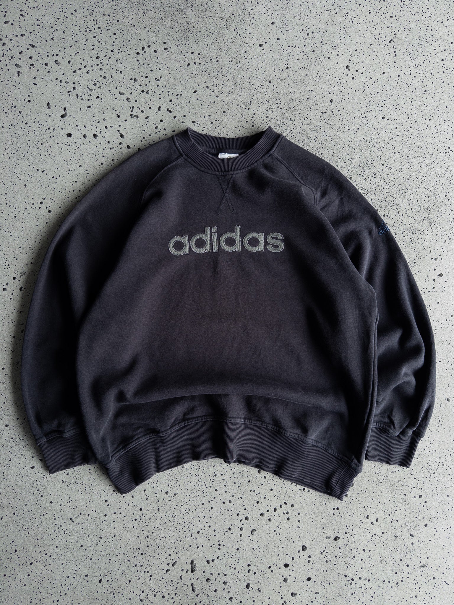 Vintage Adidas Sweatshirt (L)