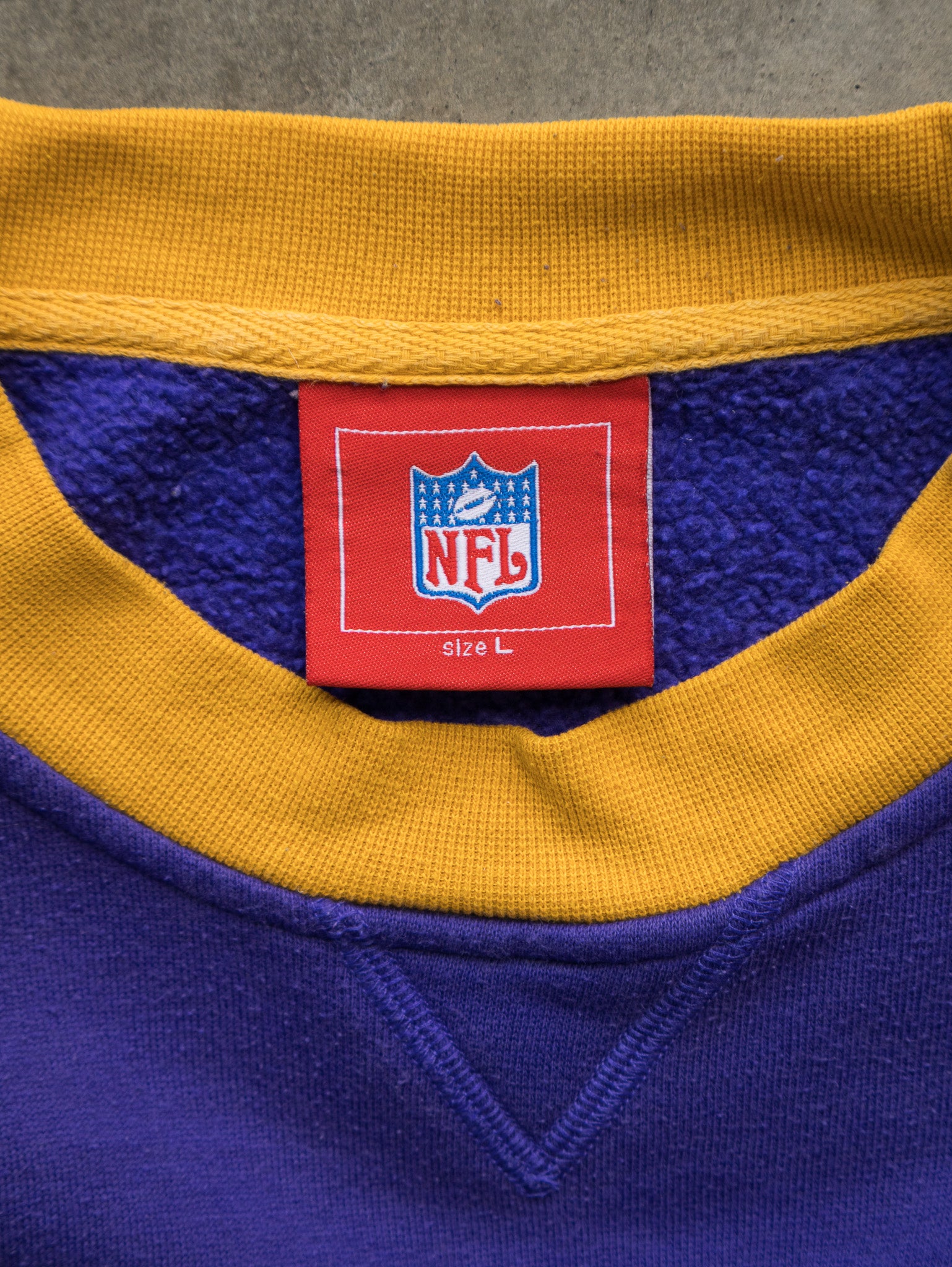 Vintage Purple Minnesota Vikings Sweatshirt (L)