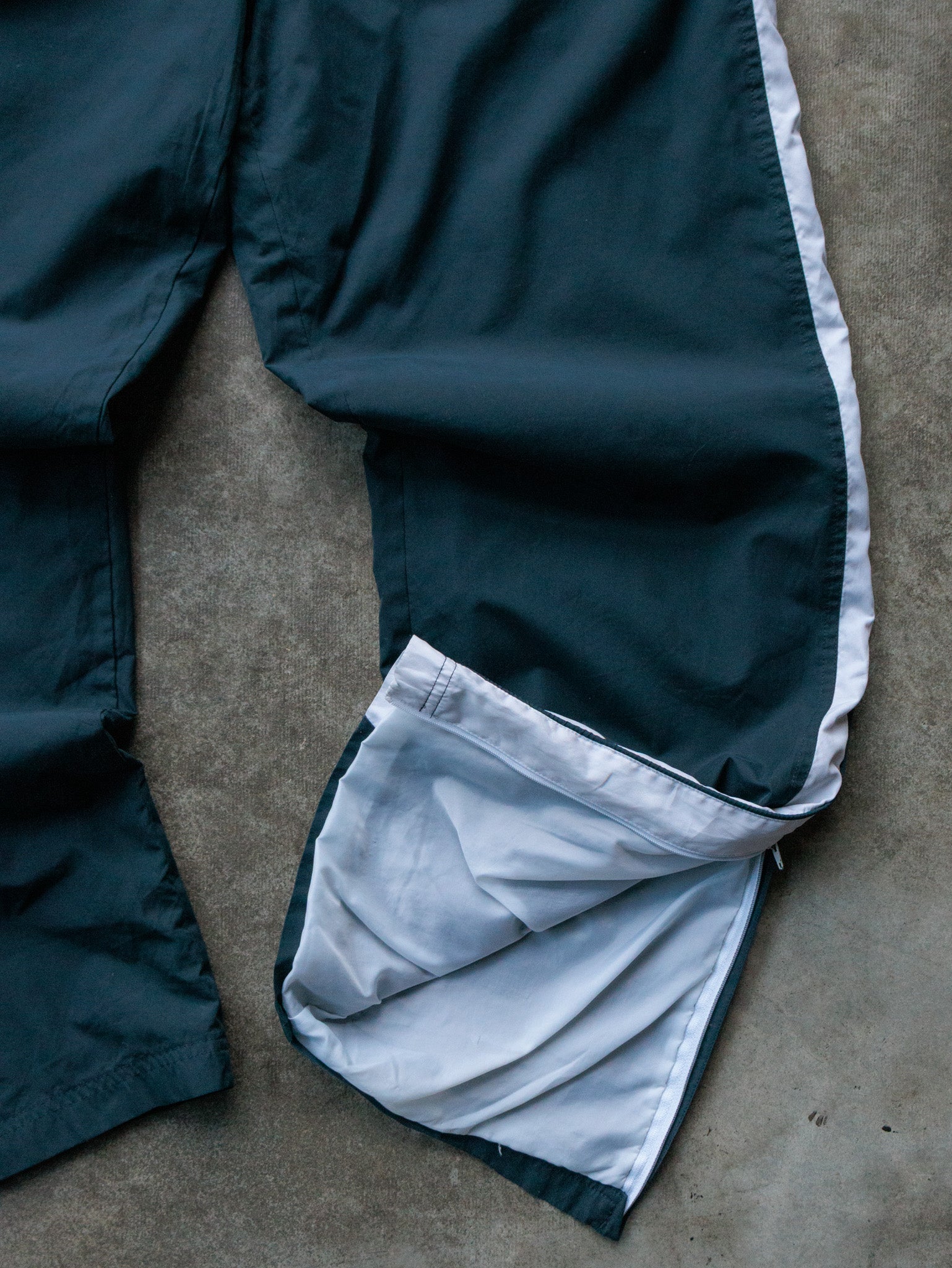 Vintage 00s Green Reebok Pants (L)