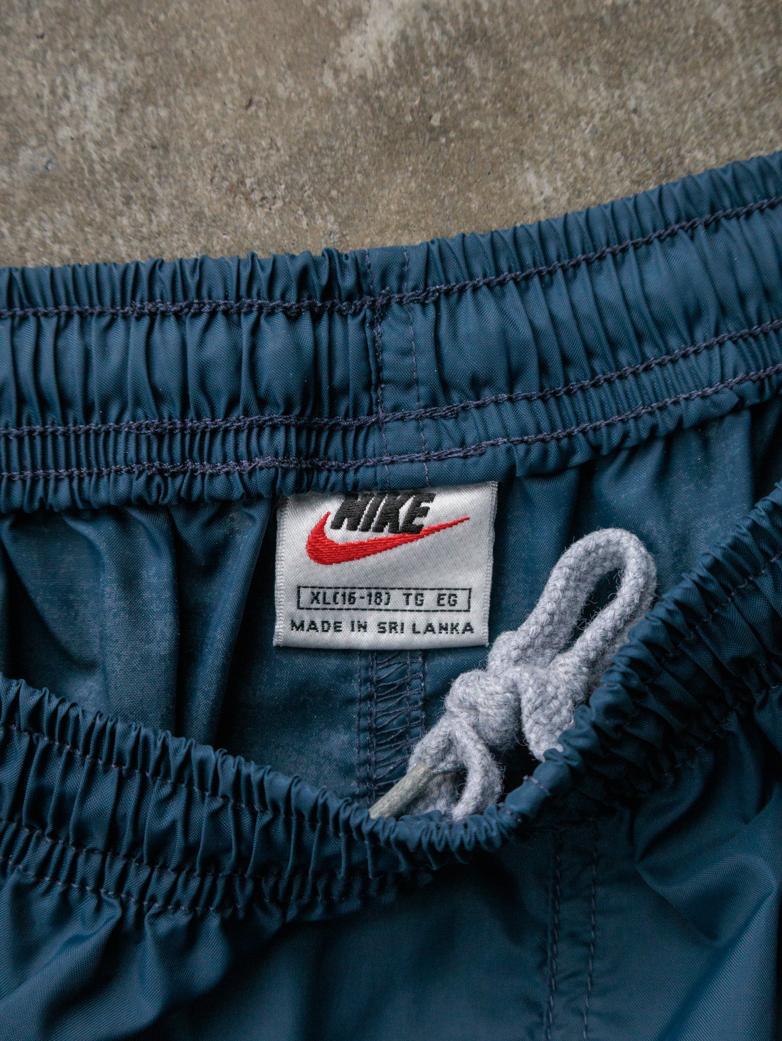 Vintage 00s Navy Nike Track Pants (16-18Y)