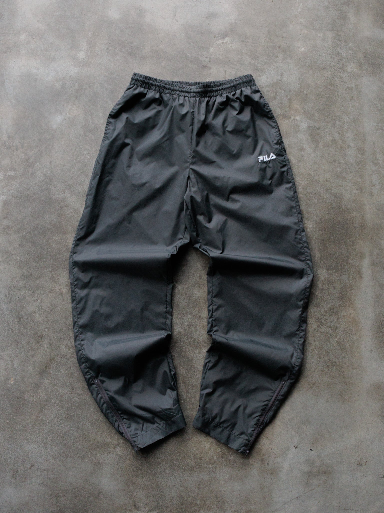 Vintage 90s Black Fila Track Pants (M)