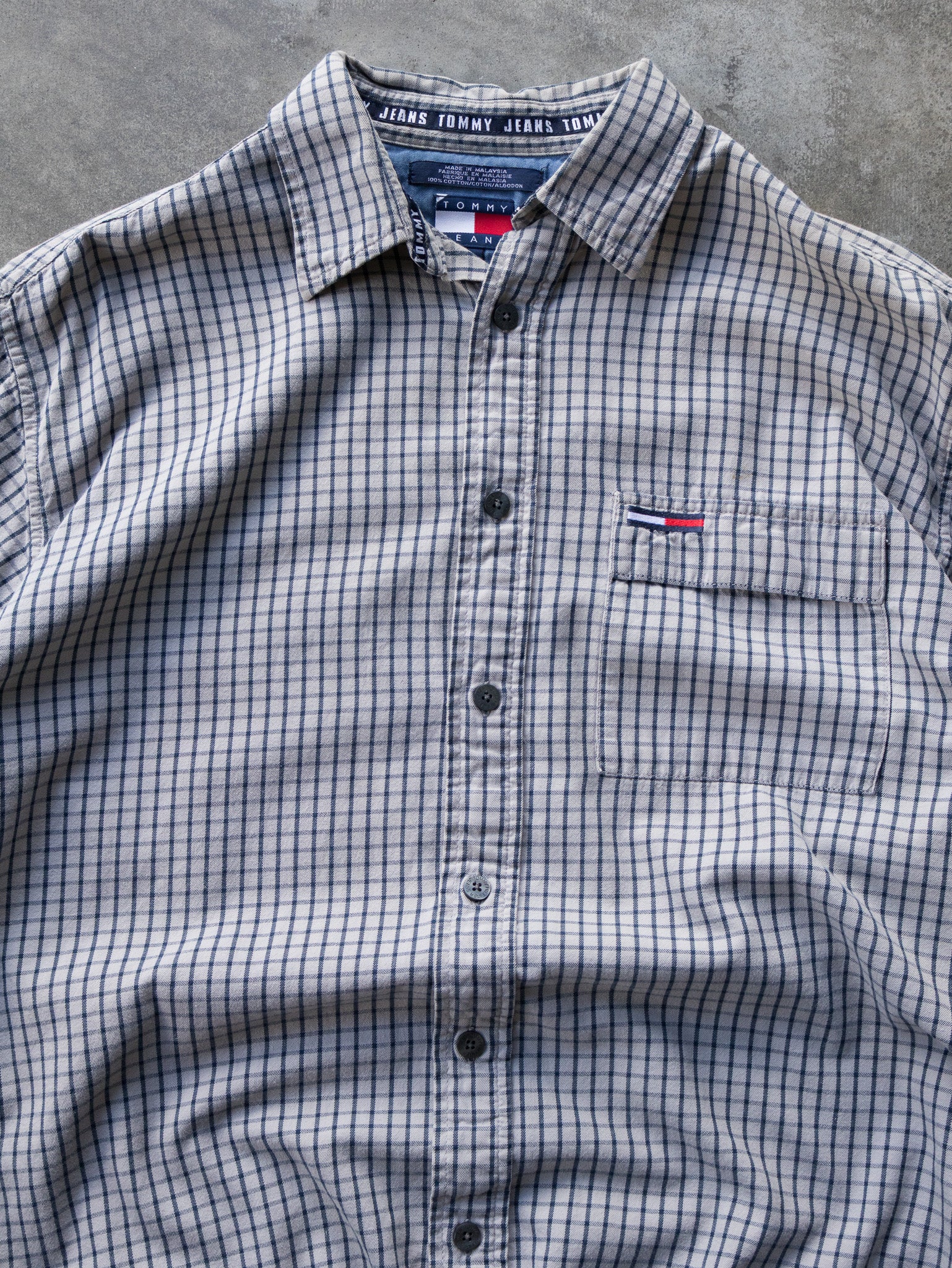 Vintage 90s Grey Tommy Jeans Plaid Shirt (M)