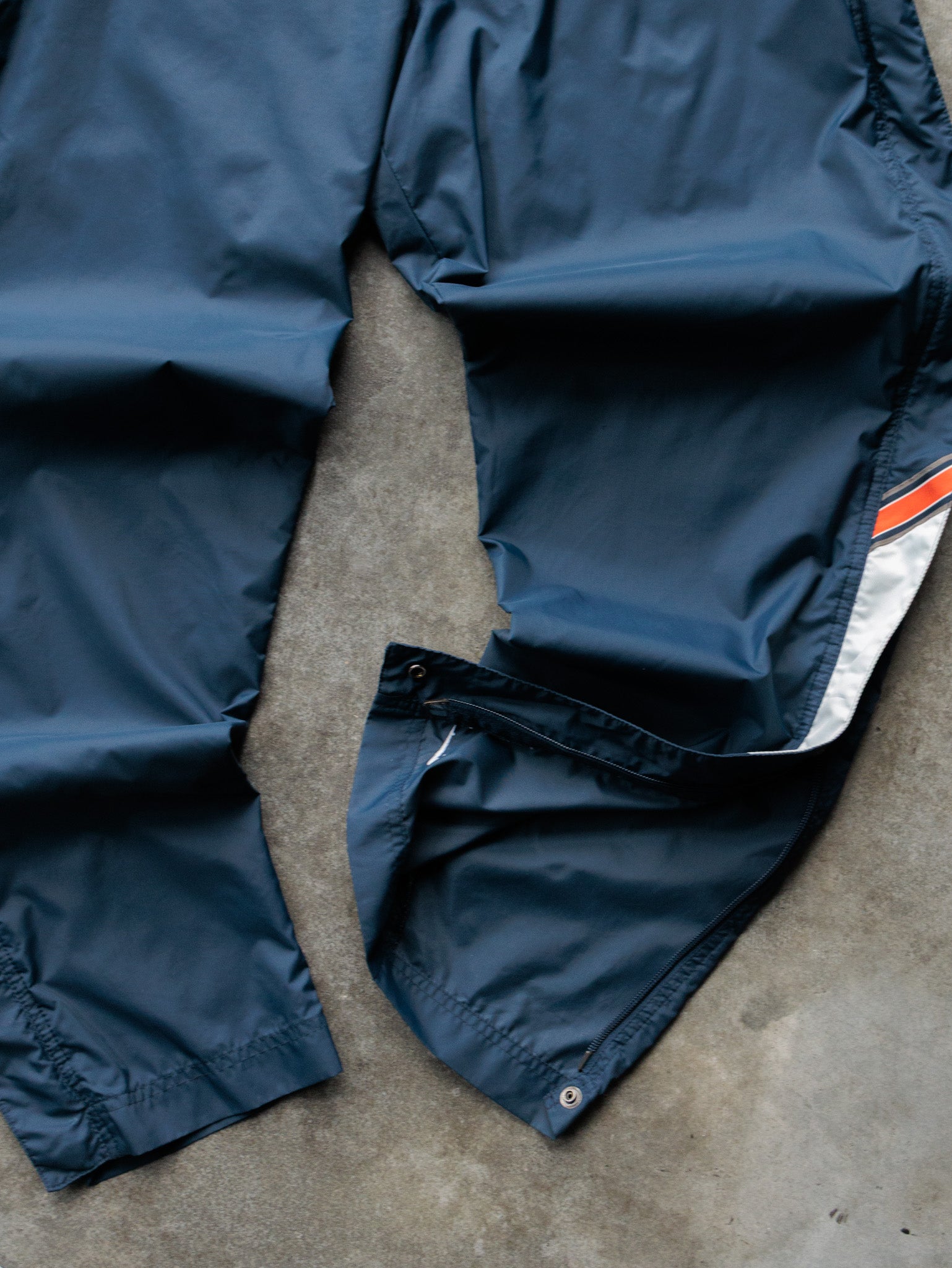 Vintage 00s Navy Nike Track Pants (Womens M)