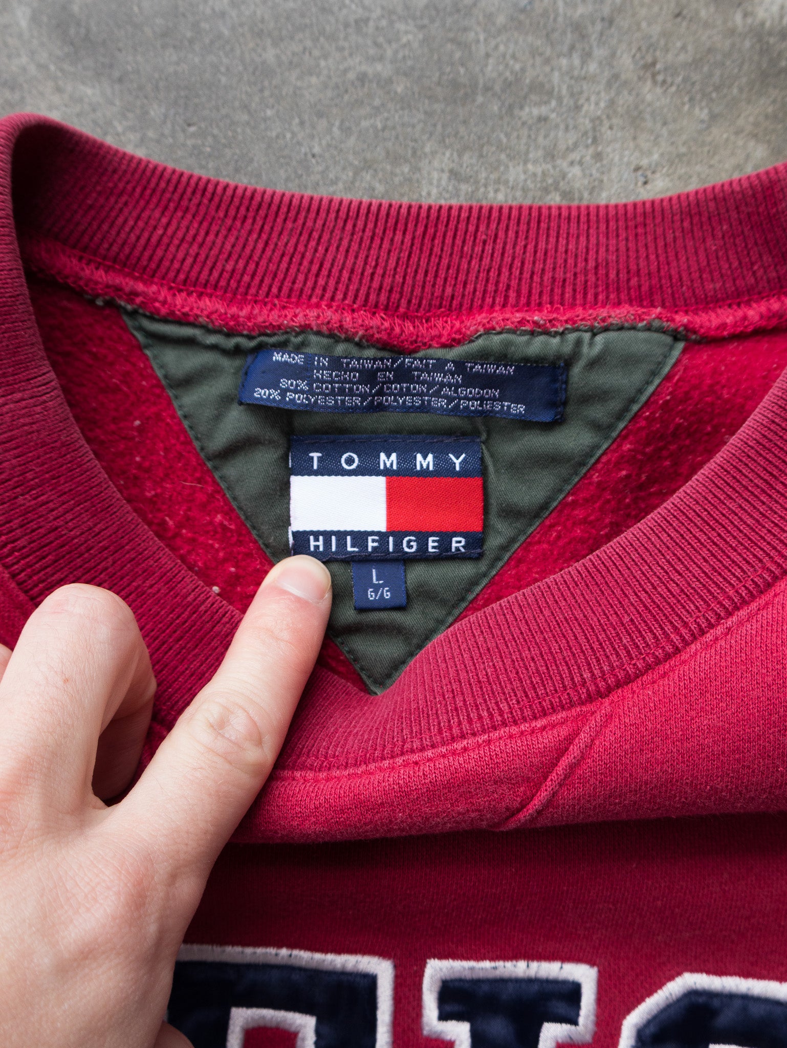 Vintage Red Tommy Hilfiger Sweatshirt (L)