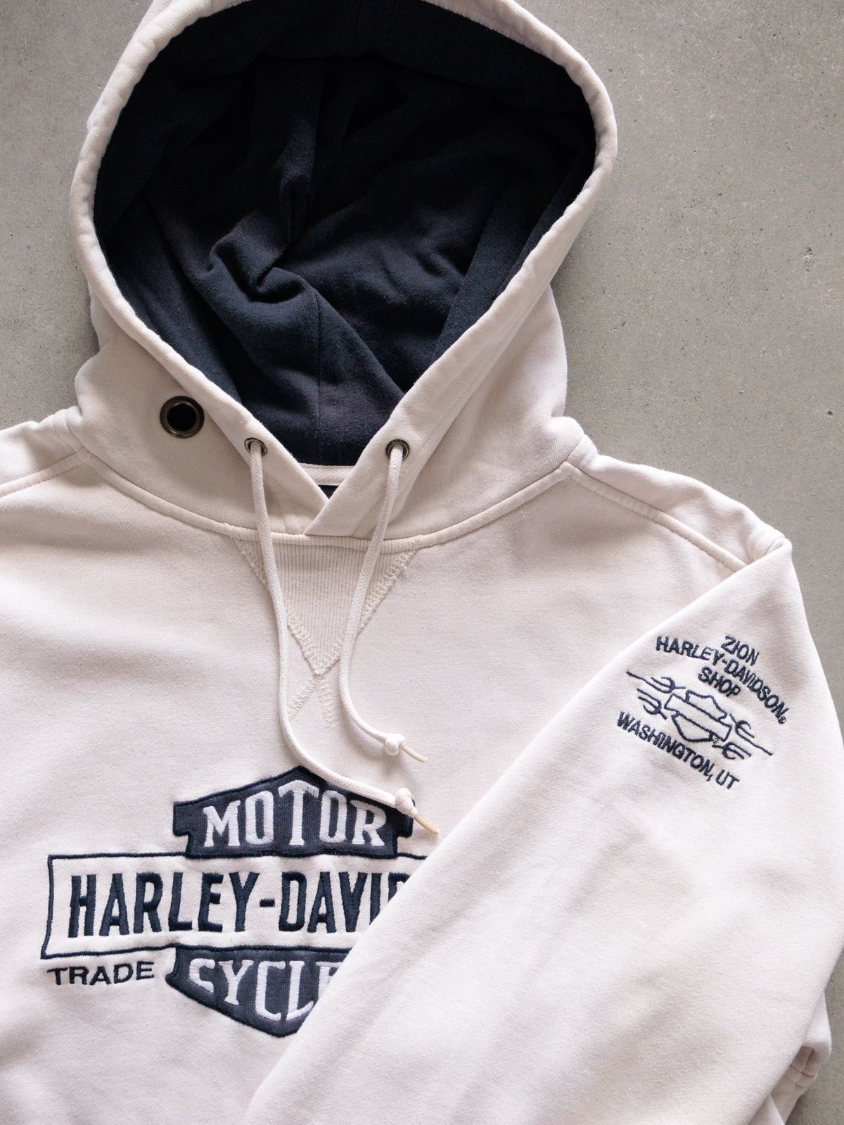 Vintage Beige Harley-Davidson Washington Utah Hoodie (-)