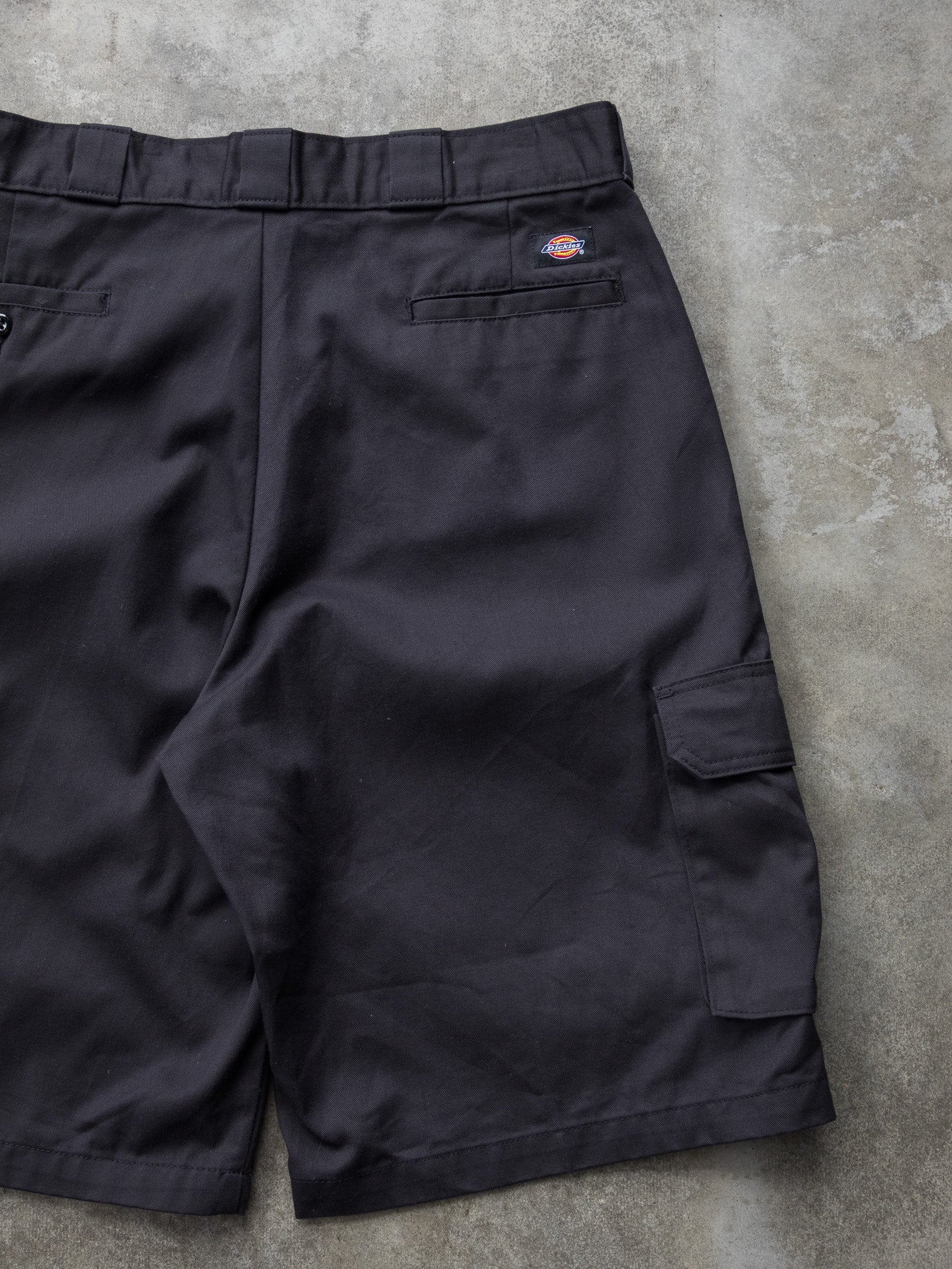 Black Dickies Cargo Shorts (W36)