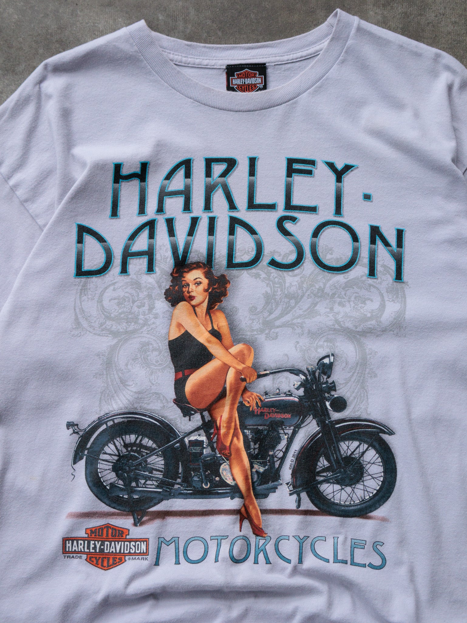 Vintage 2011 White Harley-Davidson Memphis Tennessee Tee (L)