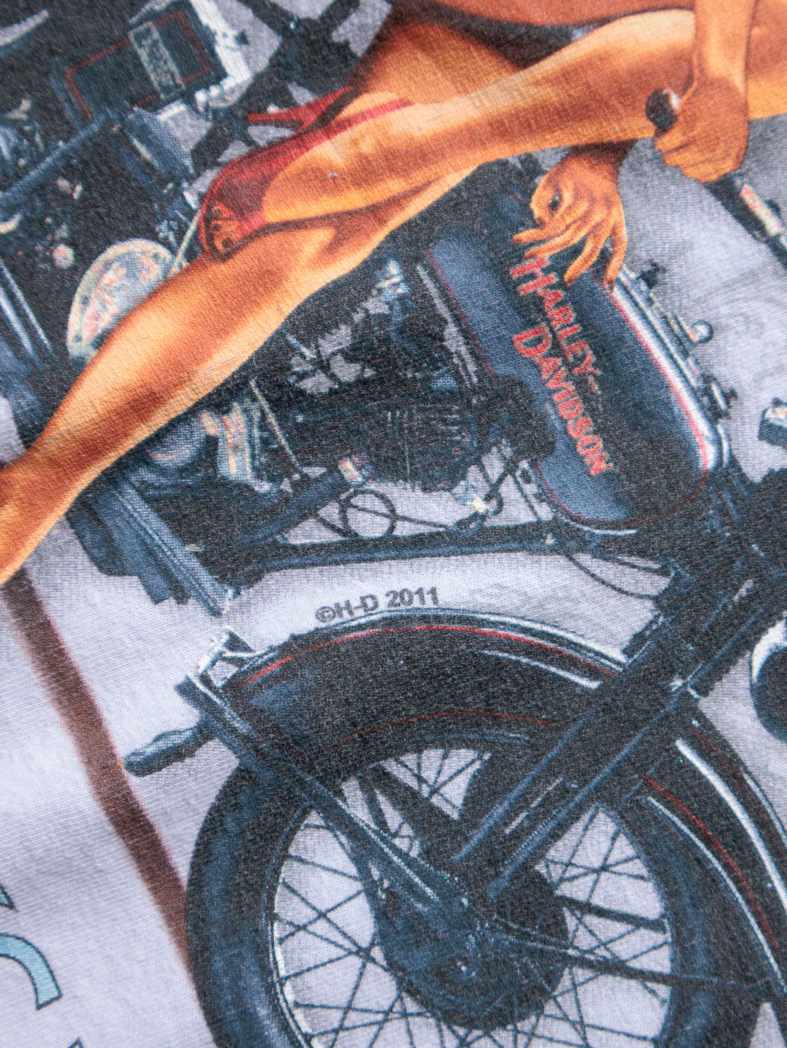 Vintage 2011 White Harley-Davidson Memphis Tennessee Tee (L)
