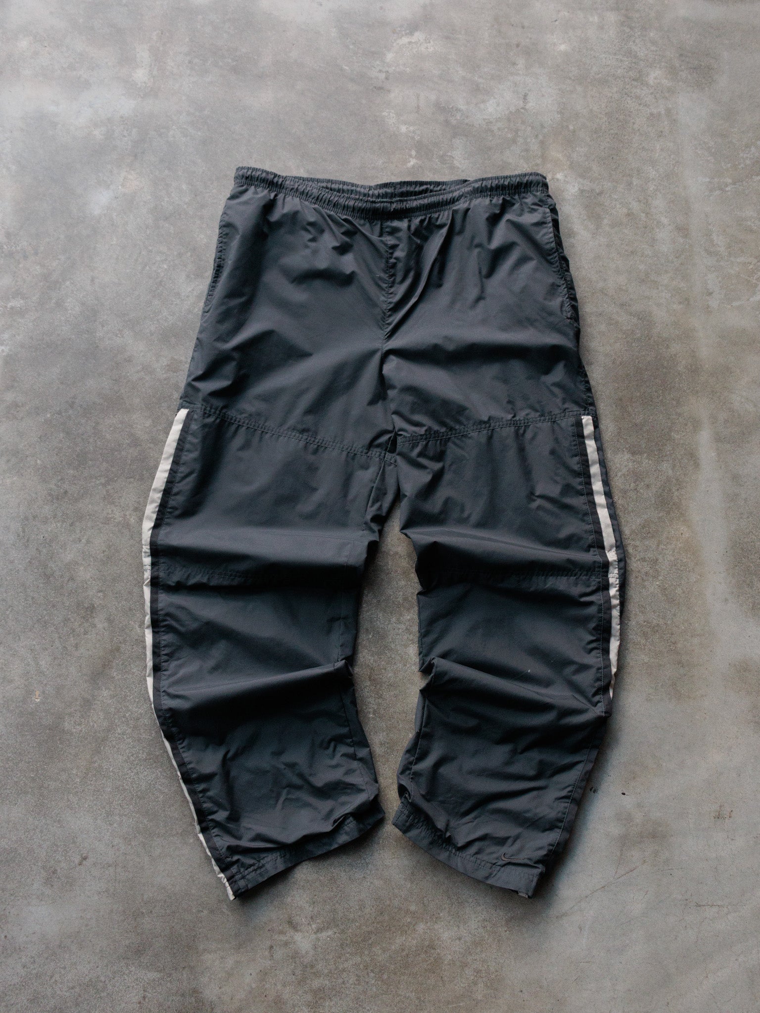 Vintage 00s Black Nike Track Pants (M)