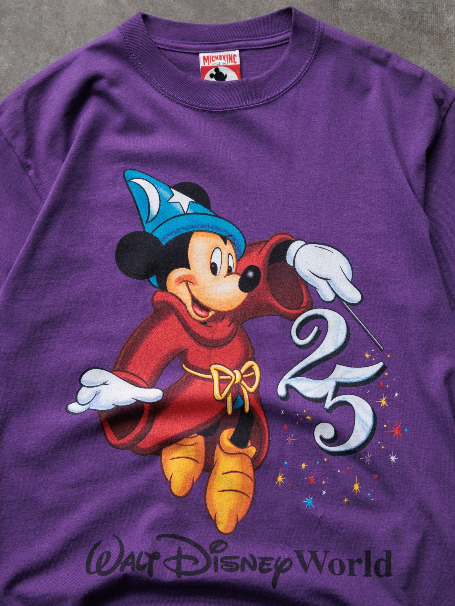 Vintage 1996 Purple Walt Disney World Sorcerer Mickey Tee (M)